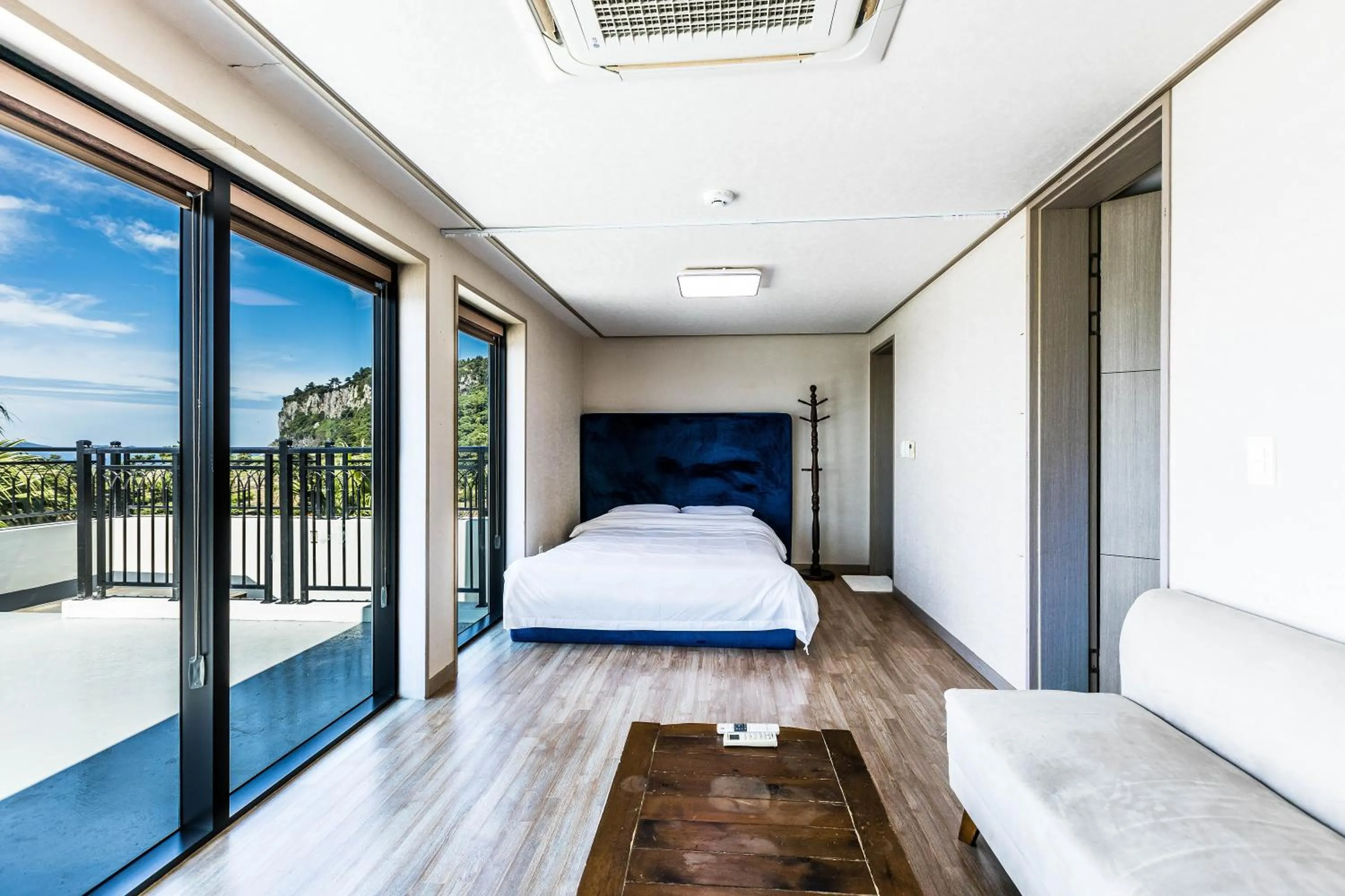 Bed in Goraesu Pension