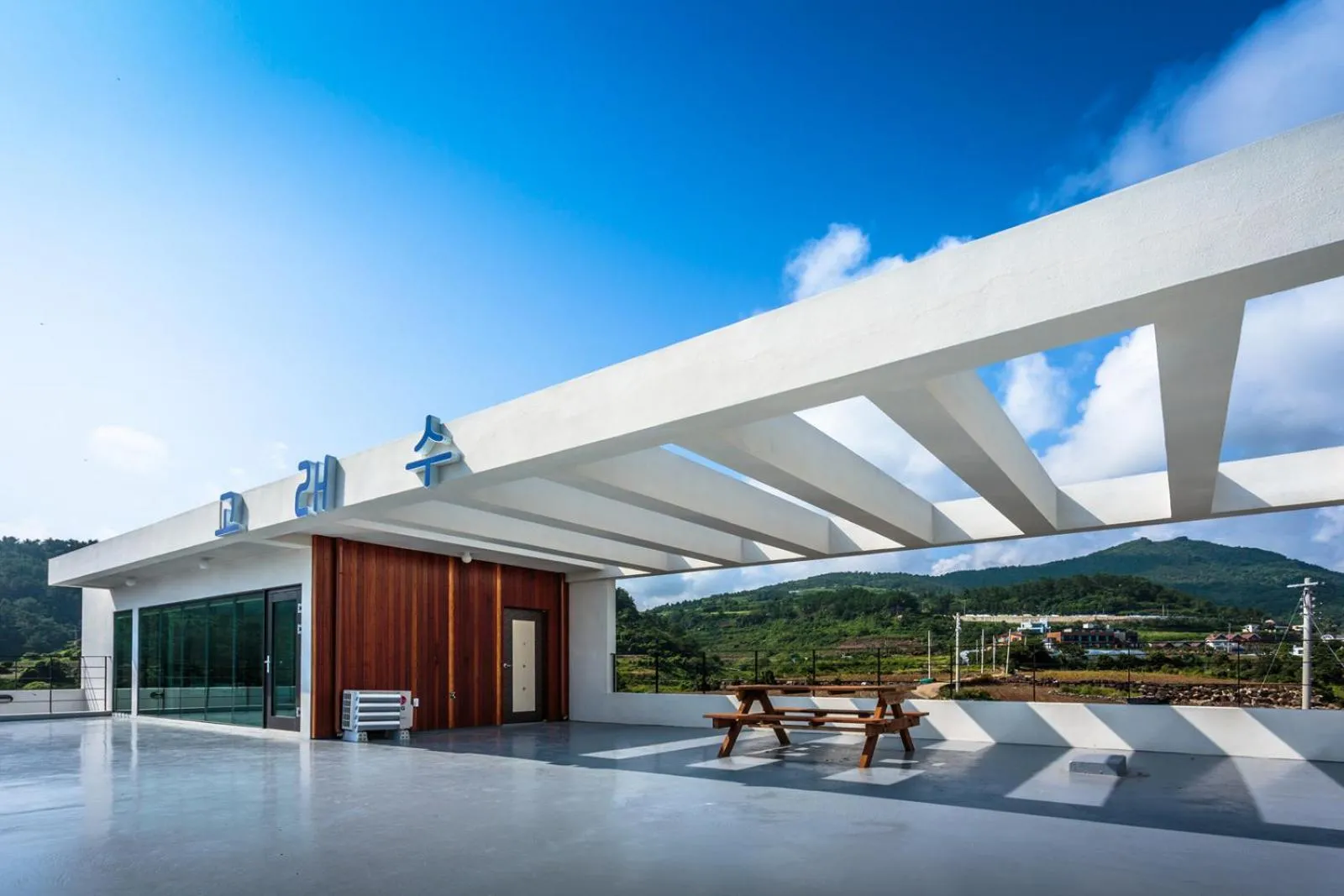 Property building in Goraesu Pension