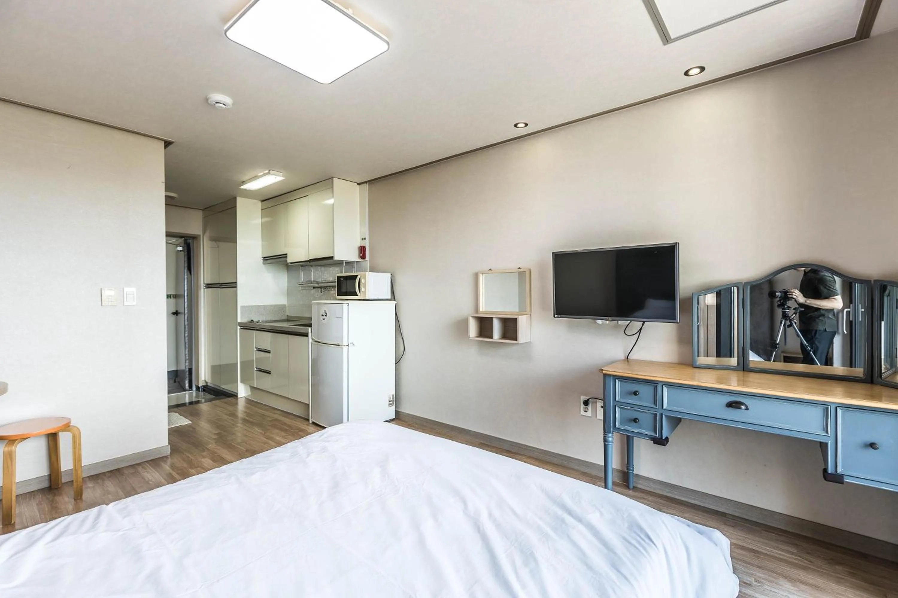 Kitchen or kitchenette, Bed in Goraesu Pension