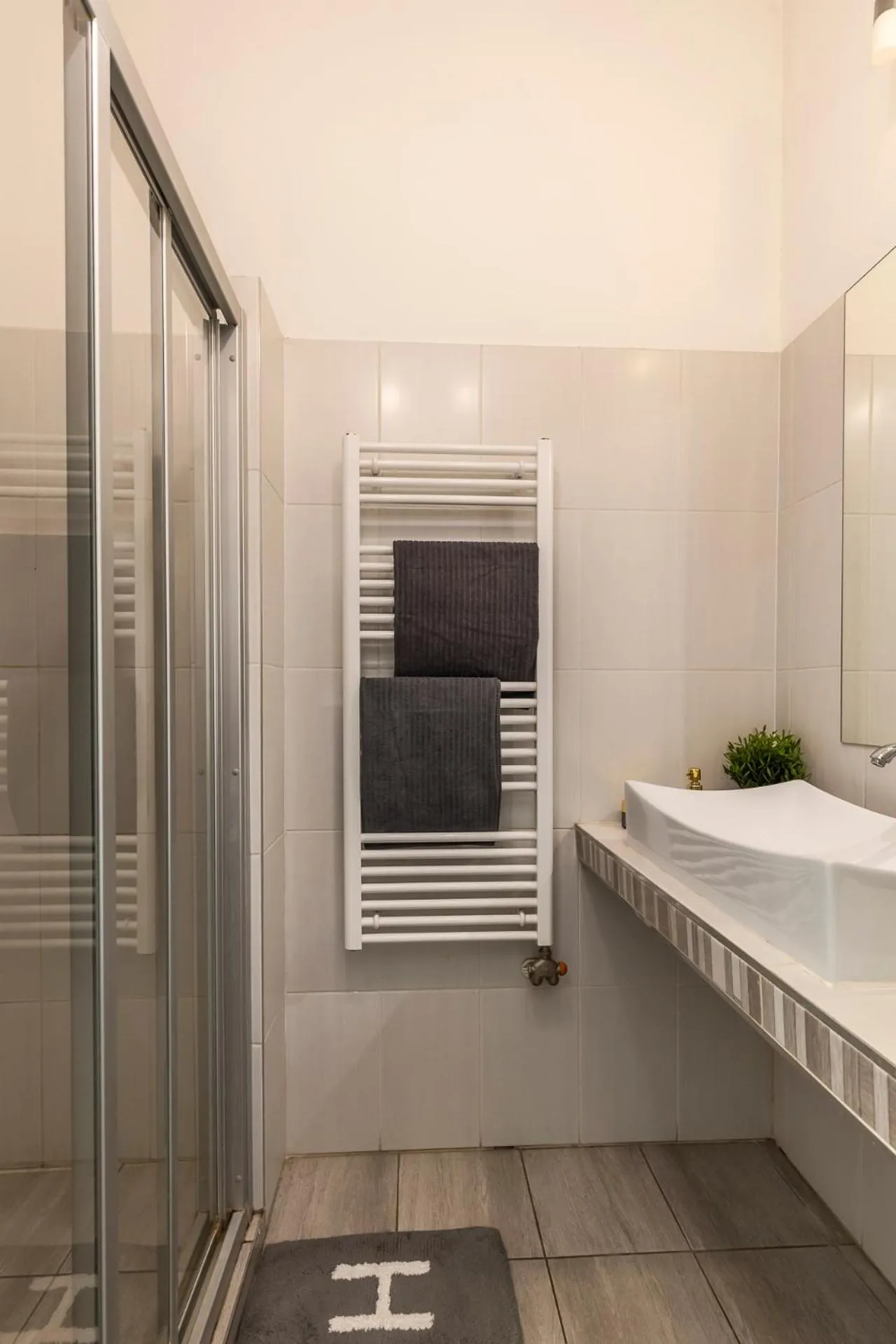 Real Apartments Révay