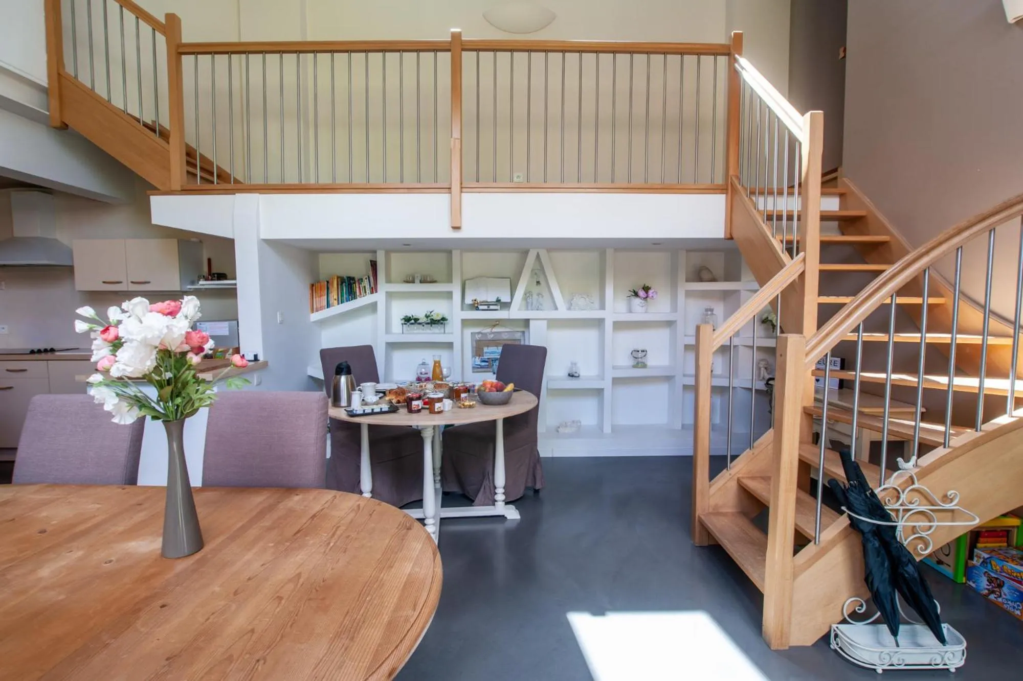 Dining area in L'Heure Bleue gîtes et chambres d'hôtes