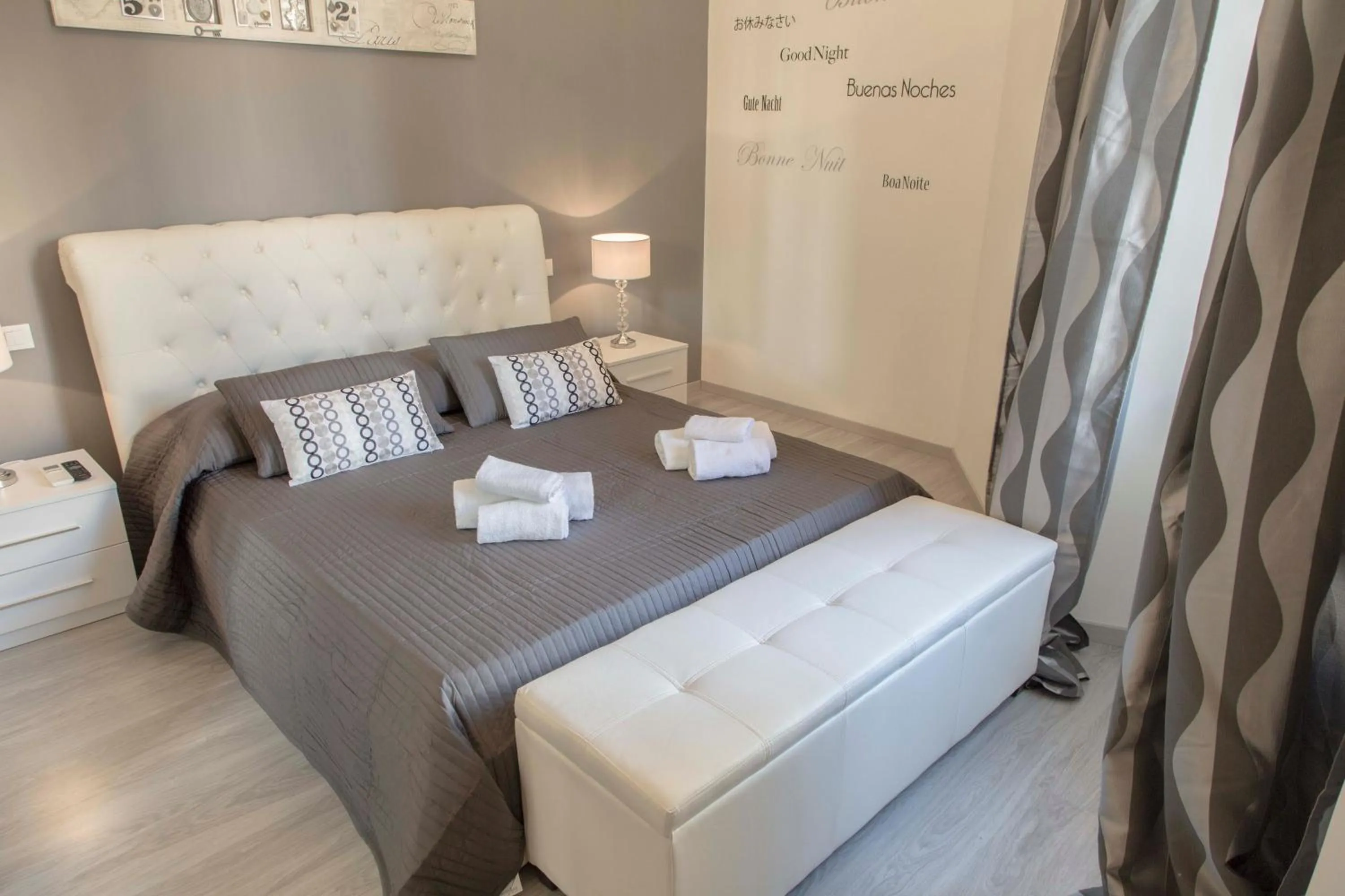 Bed in Nazionale 221 Luxury Home