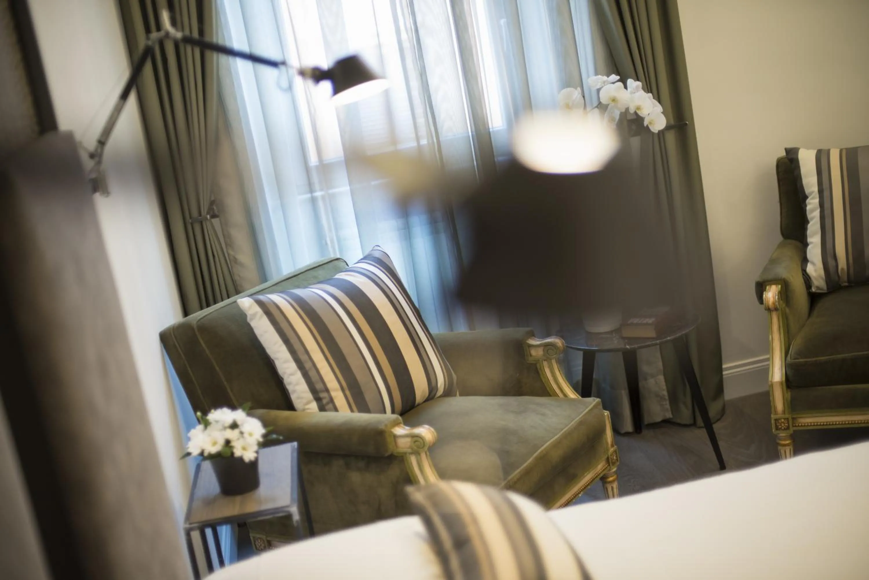 Decorative detail in Maison Evelina