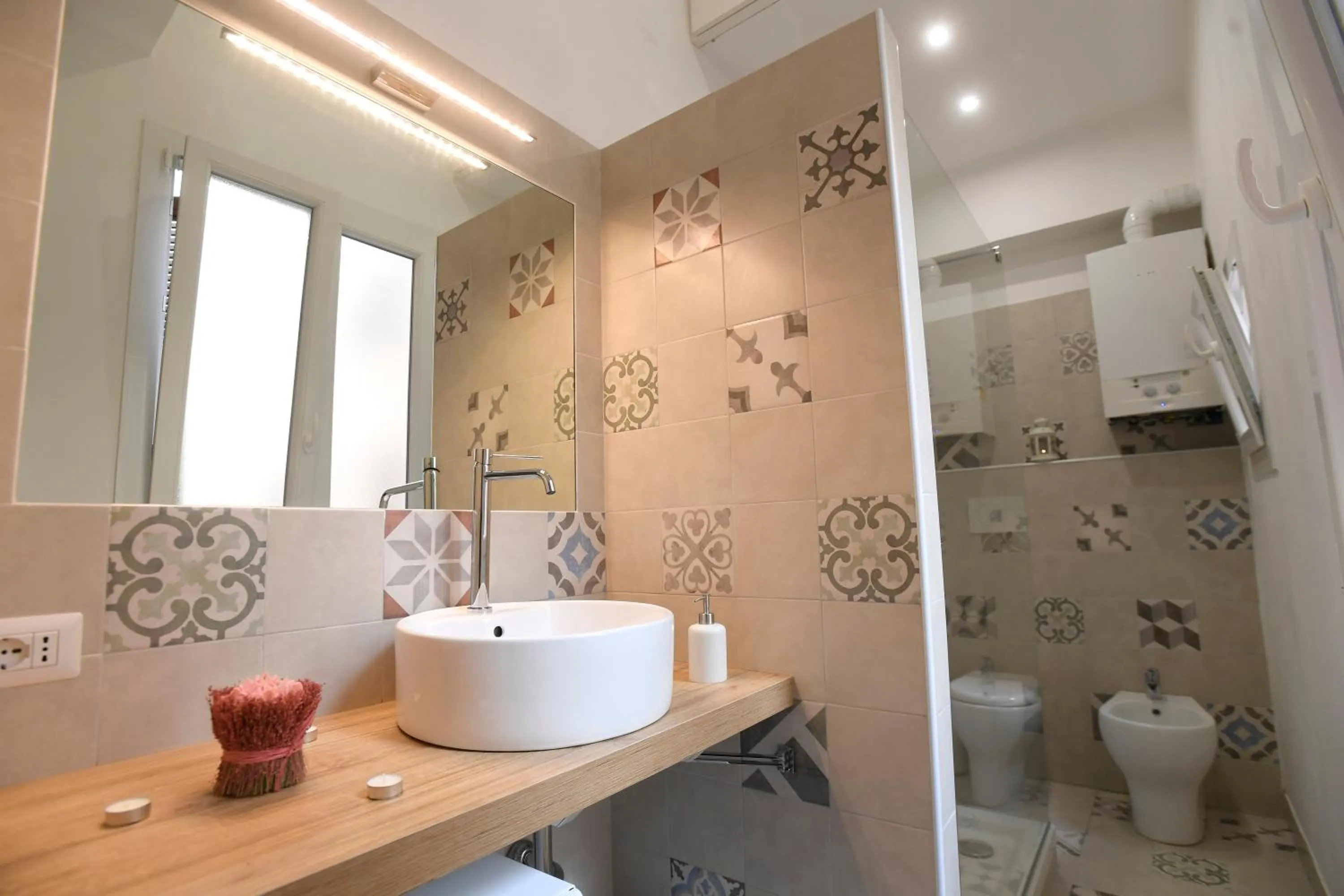 Bathroom in Il Mattoncino - Colosseo