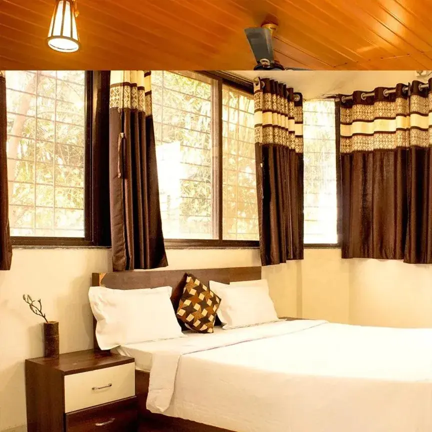 Suite with Lake View - single occupancy in Swarg Resort Suite with Lake View - single occupancy in Swarg Resort