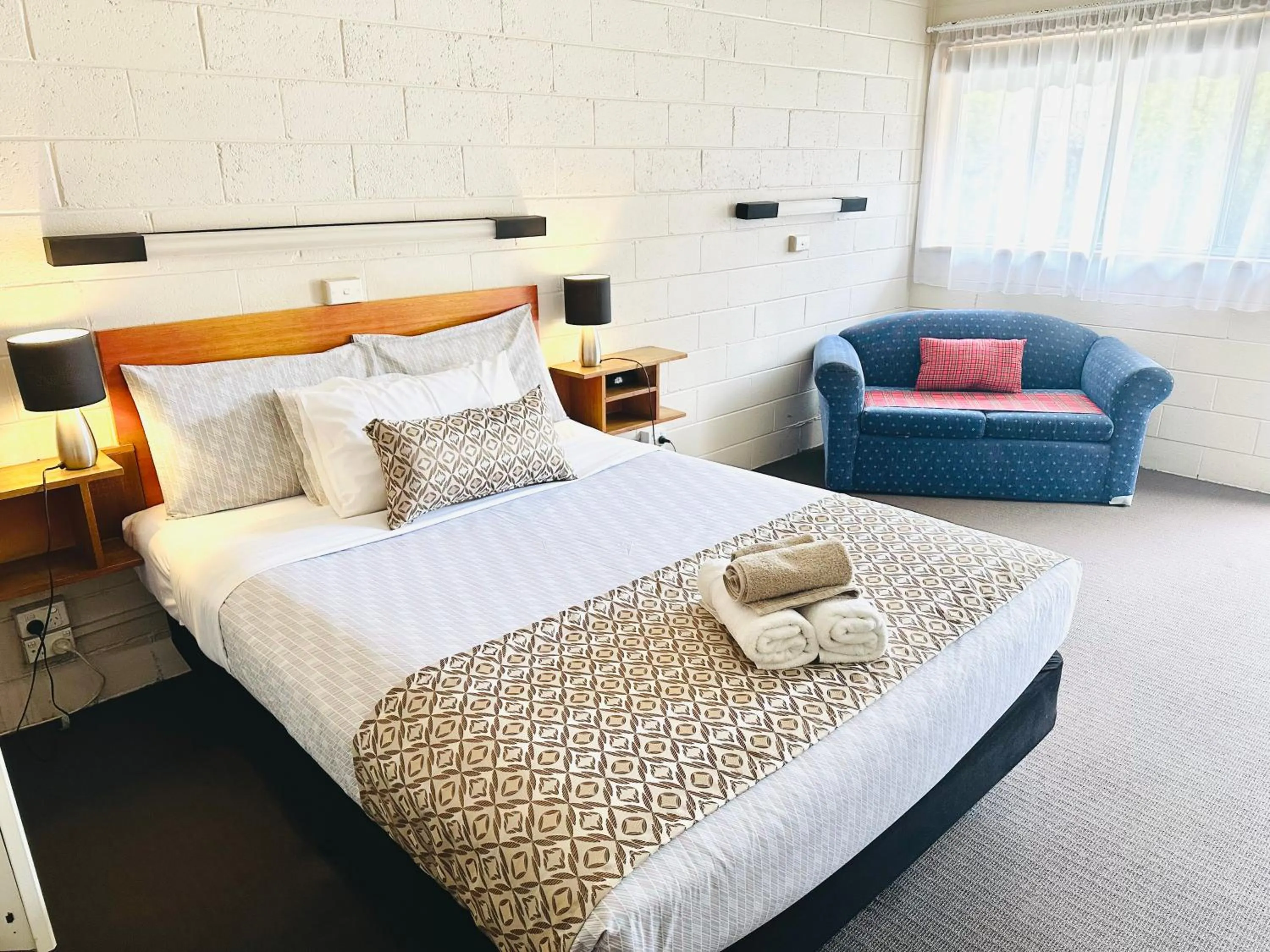 Queen Room - single occupancy in Tartan Motel, Yea