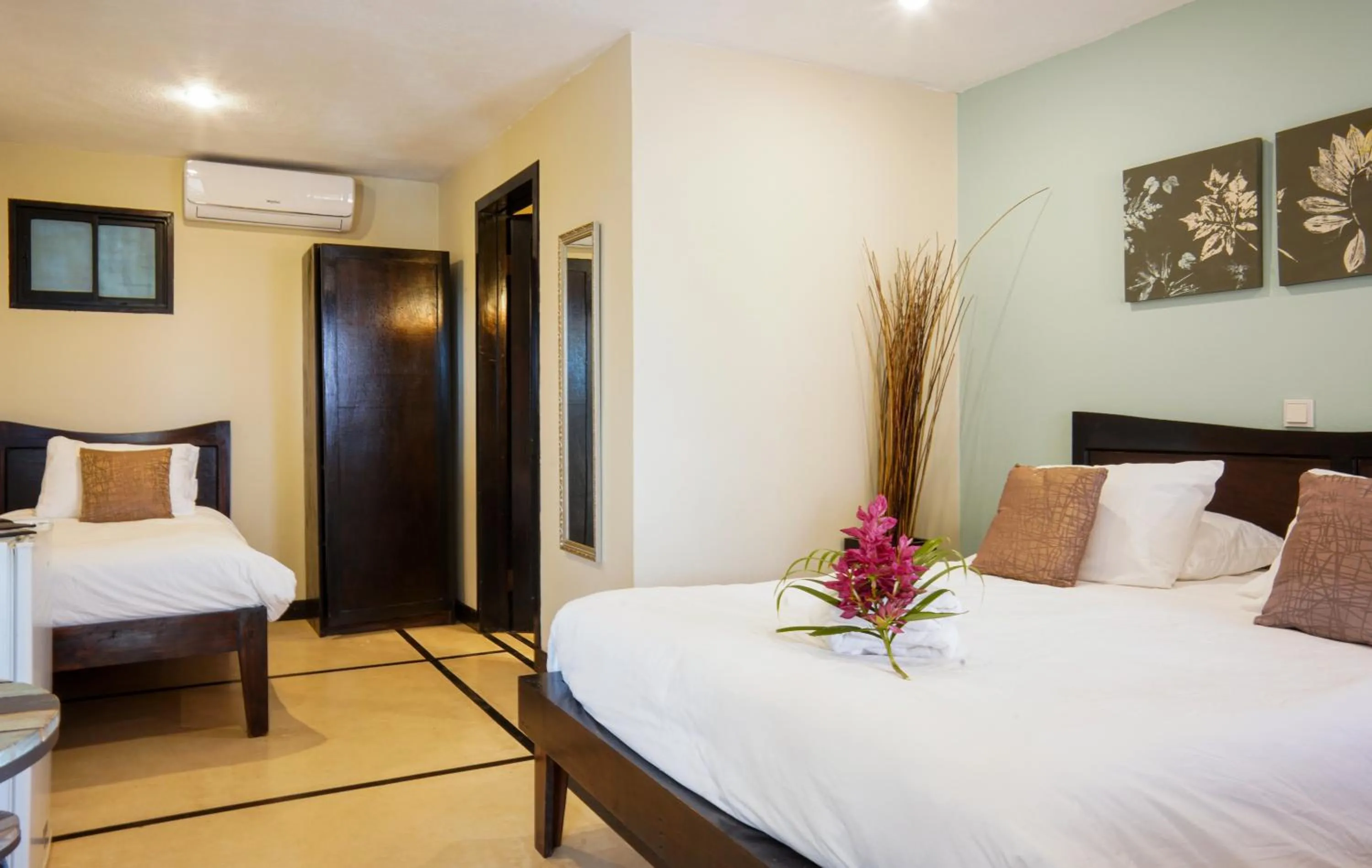Bedroom, Bed in Casa Marbella