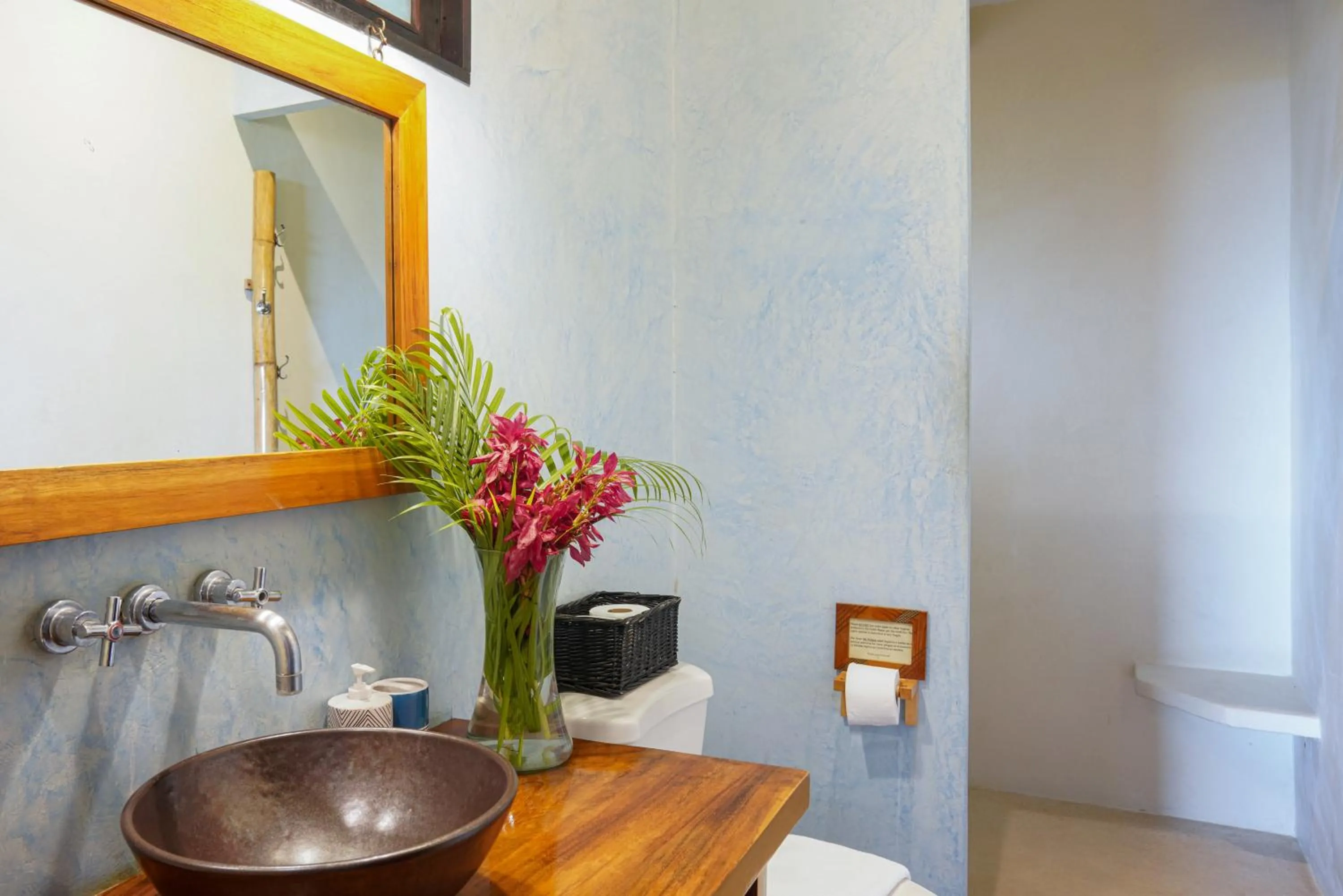 Toilet in Casa Marbella