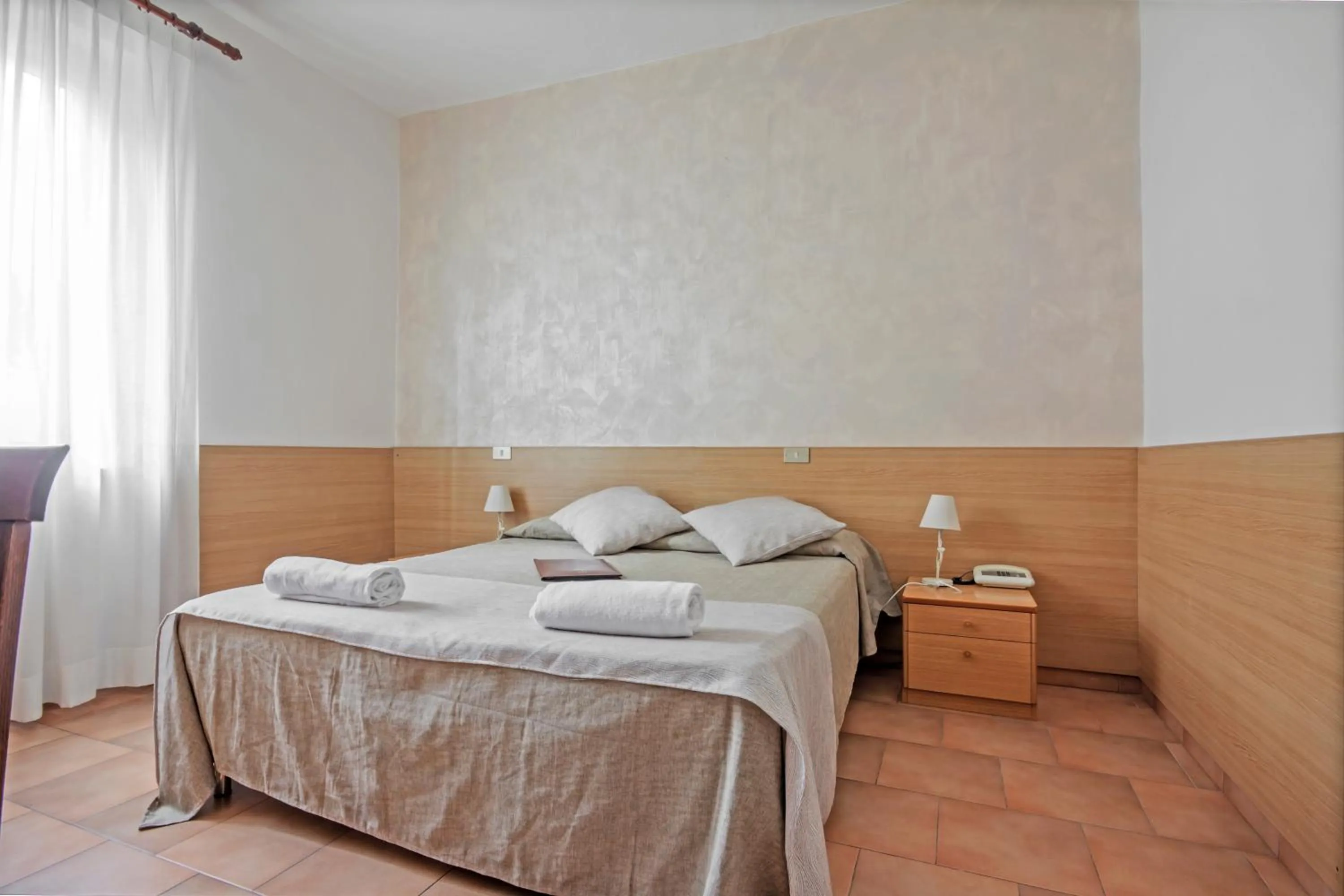 Bedroom, Bed in Albergo Rondò