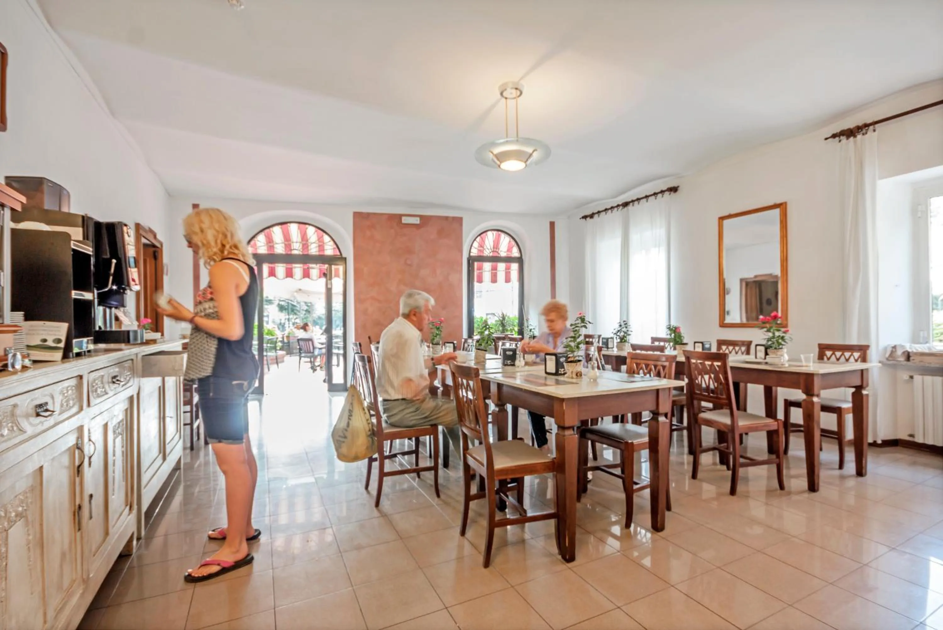 Buffet breakfast in Albergo Rondò