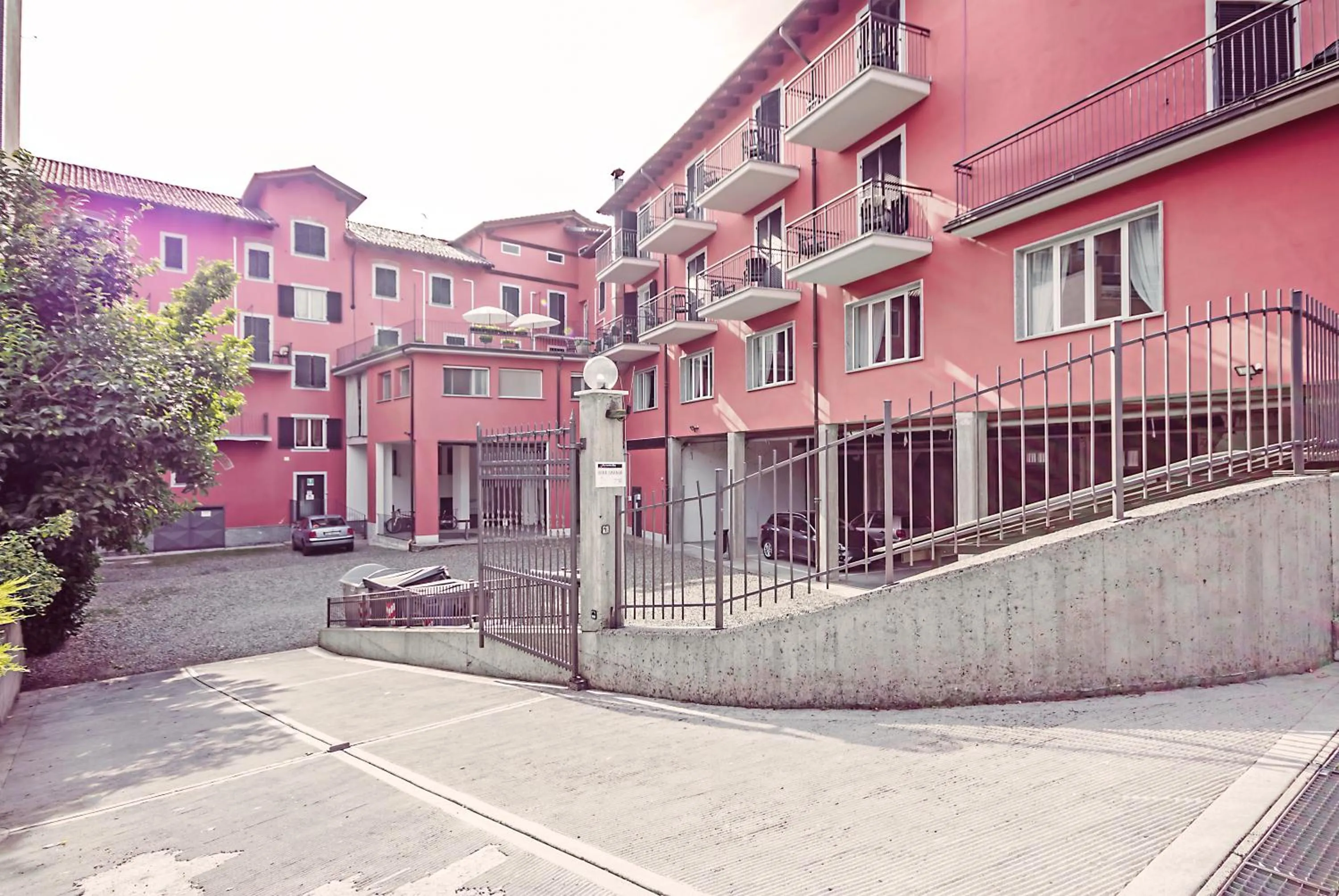 Property building in Albergo Rondò