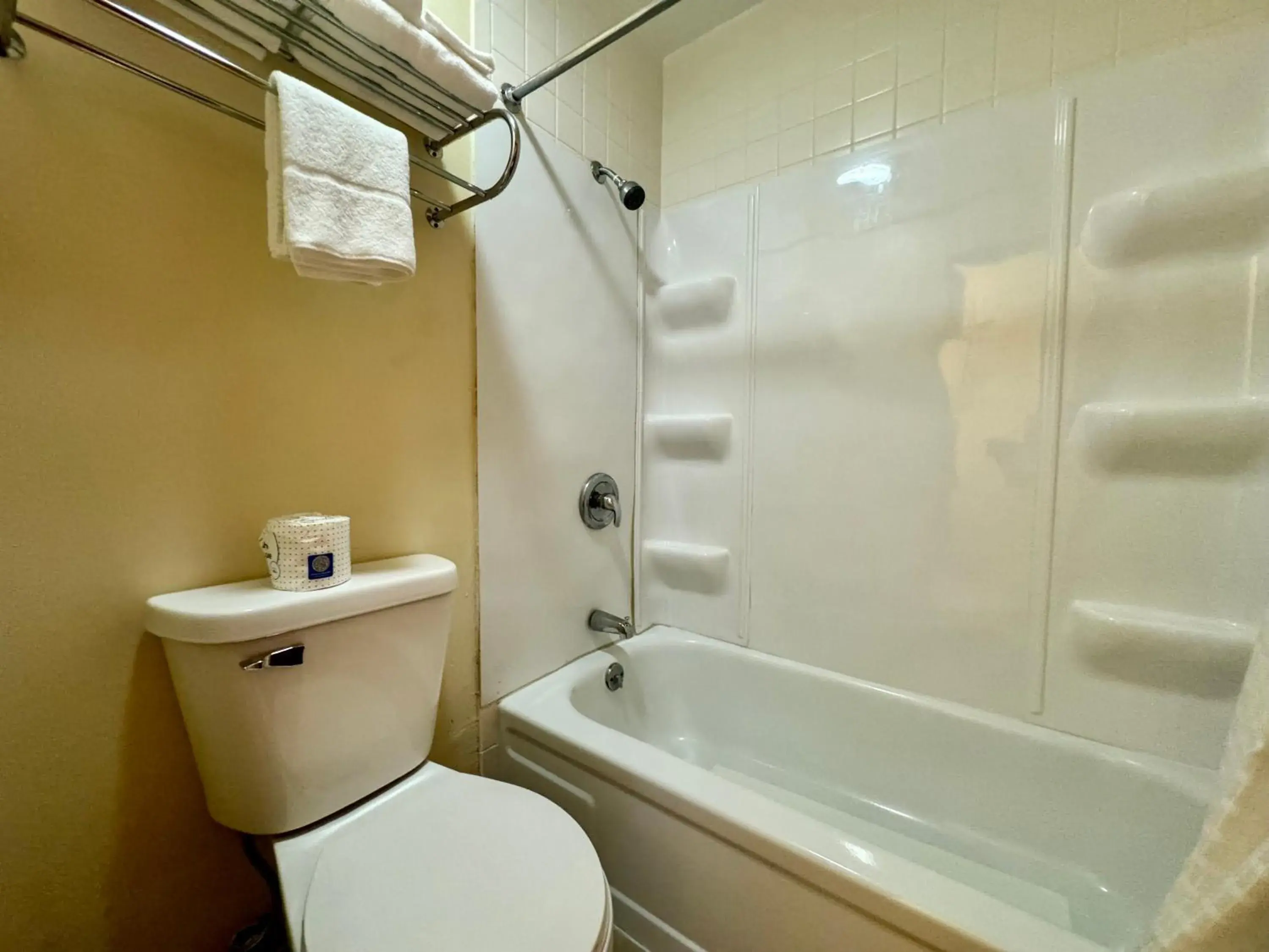 Toilet in FairBridge Inn Express Hiawatha Toilet in FairBridge Inn Express Hiawatha