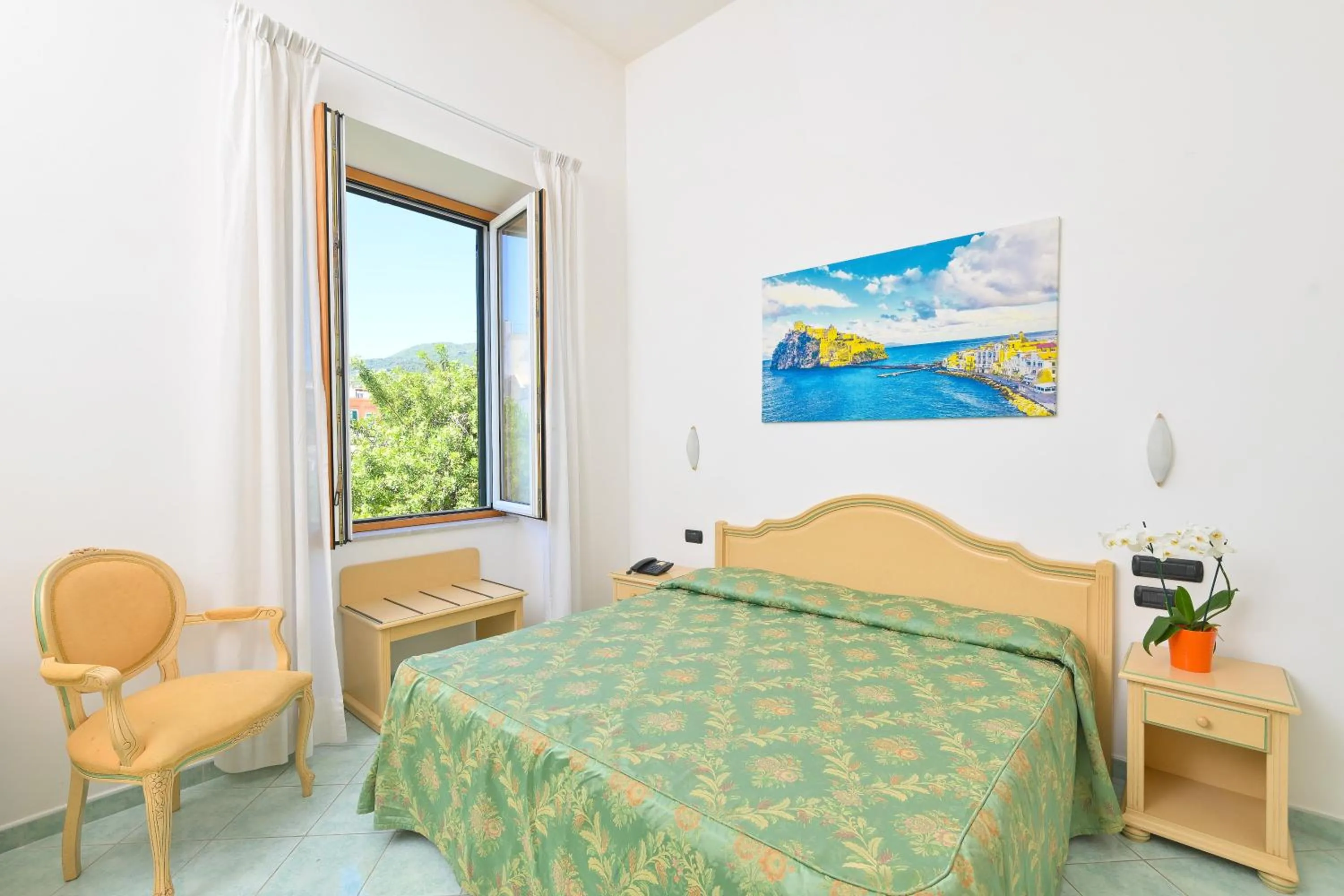 Bed in Hotel Villa Paradiso