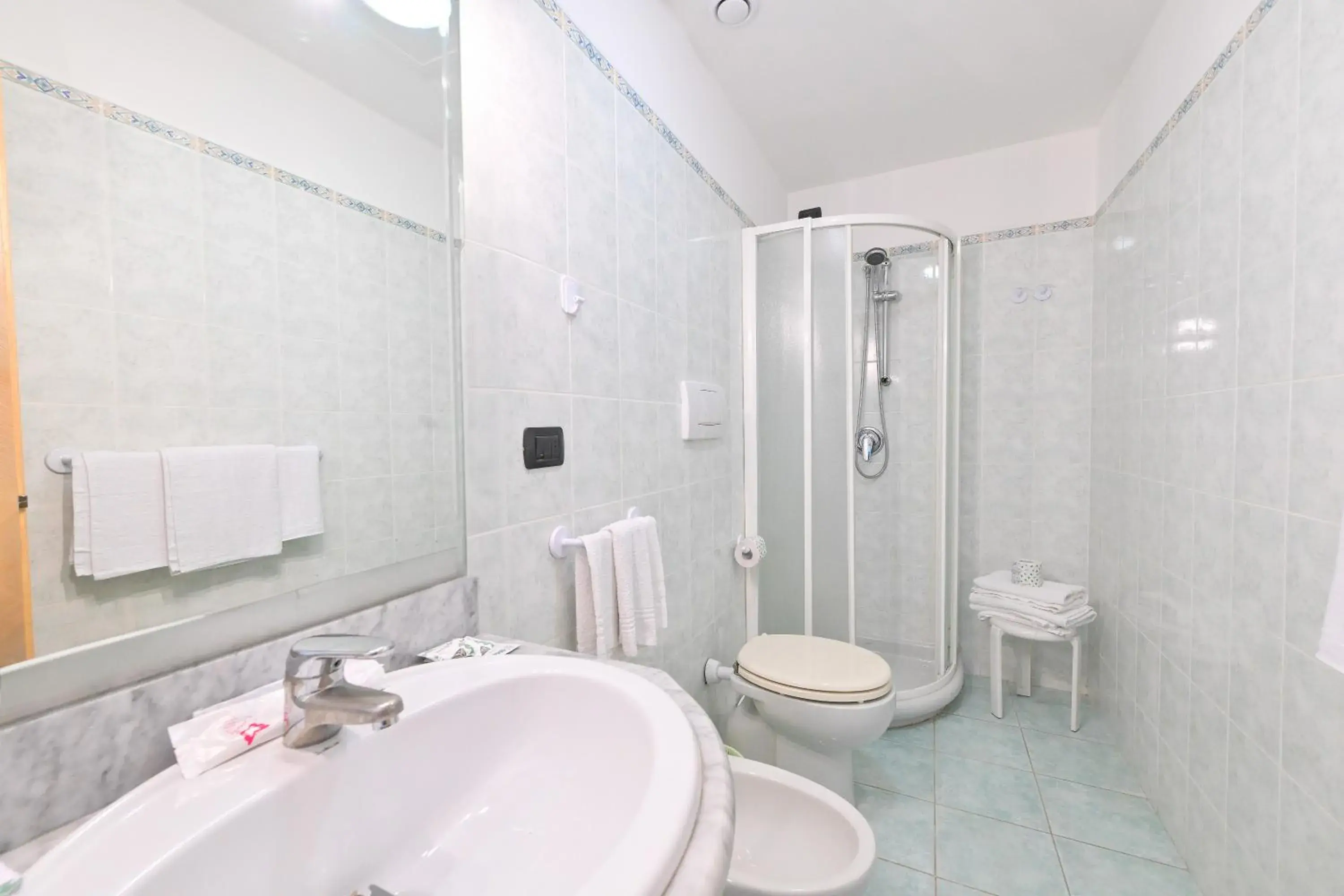 Double Room with Balcony in Hotel Villa Paradiso Double Room with Balcony in Hotel Villa Paradiso