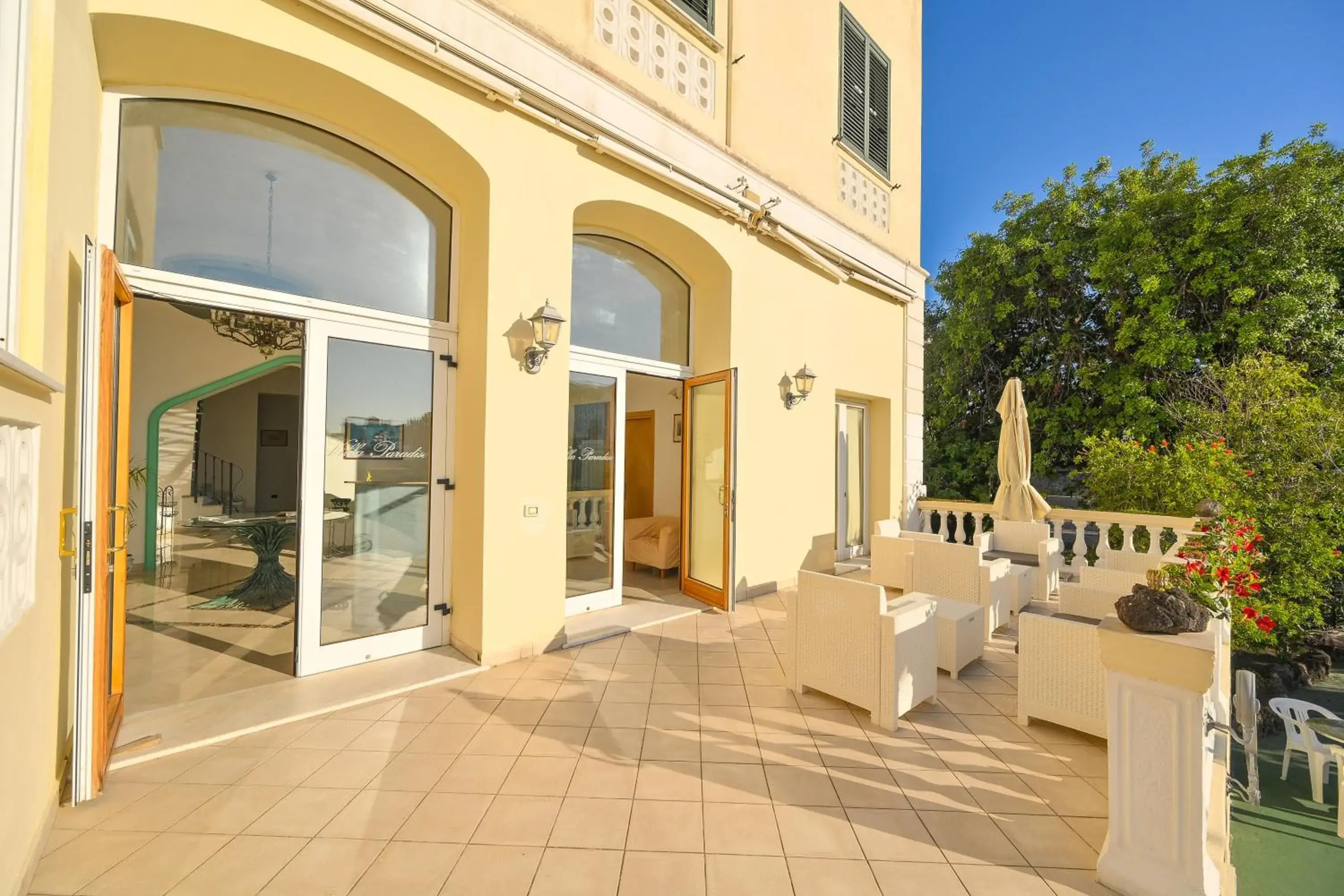 Double Room with Balcony in Hotel Villa Paradiso Double Room with Balcony in Hotel Villa Paradiso