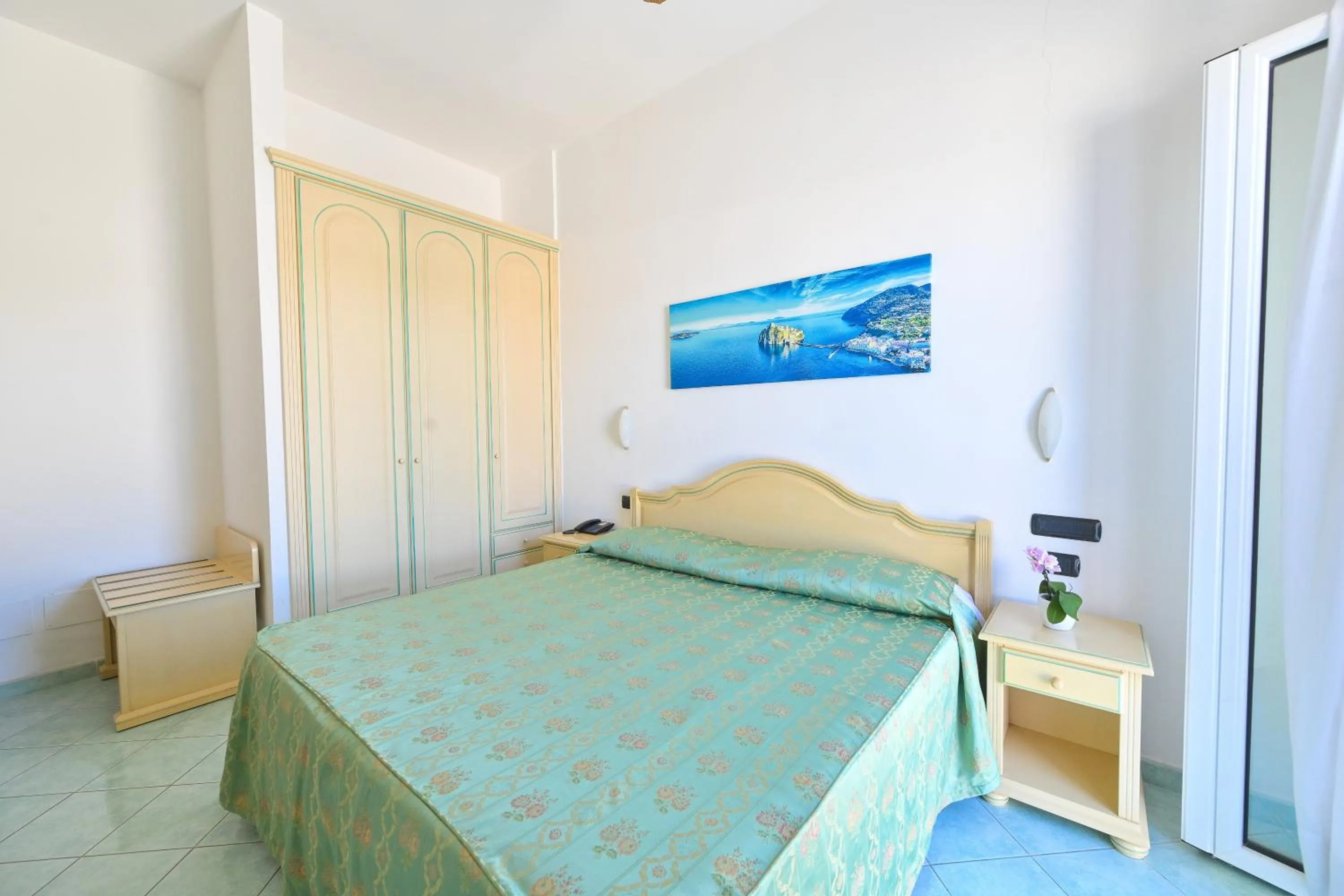 Bed in Hotel Villa Paradiso