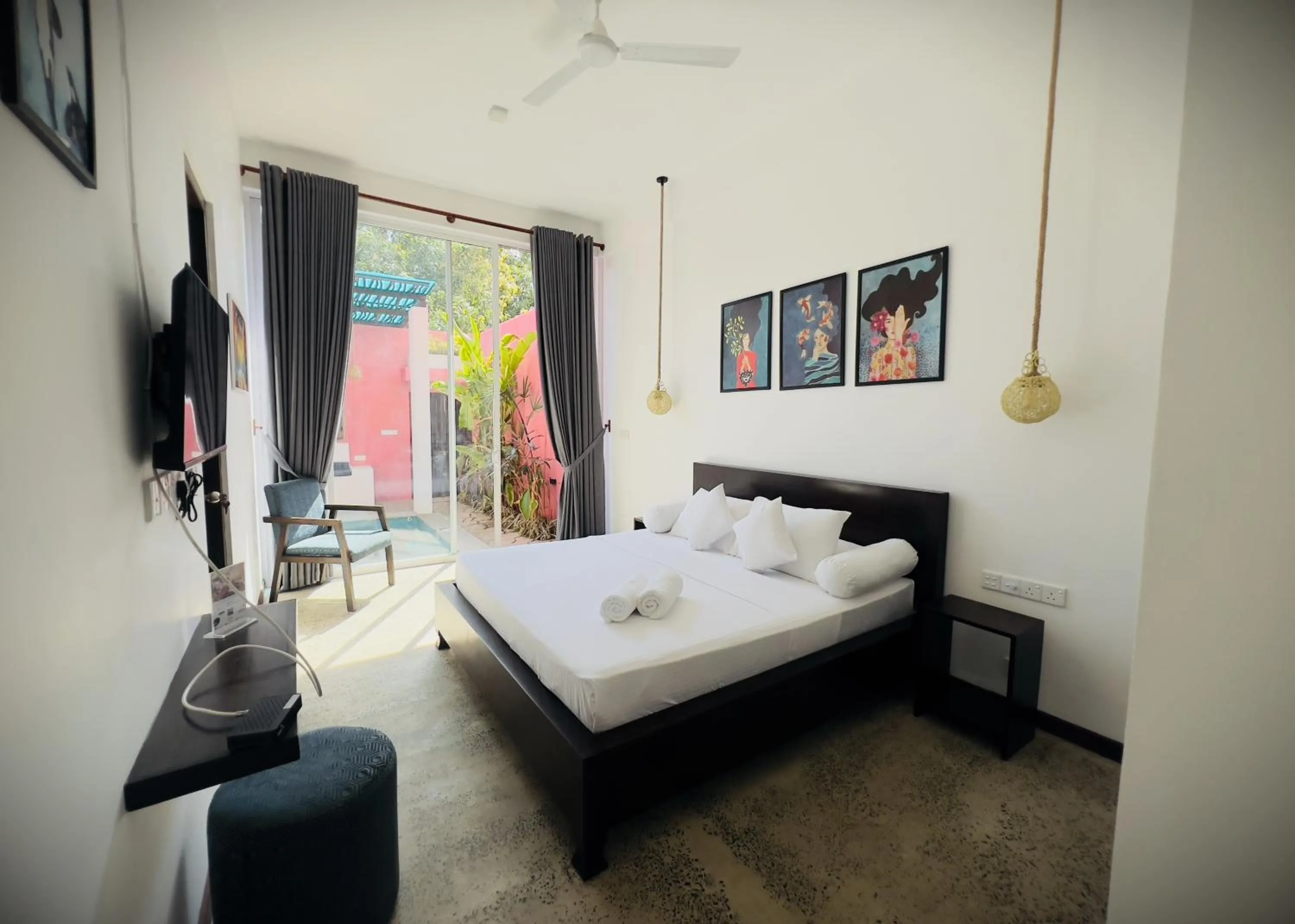 Suite with Private Pool in Angam Villa Hikkaduwa