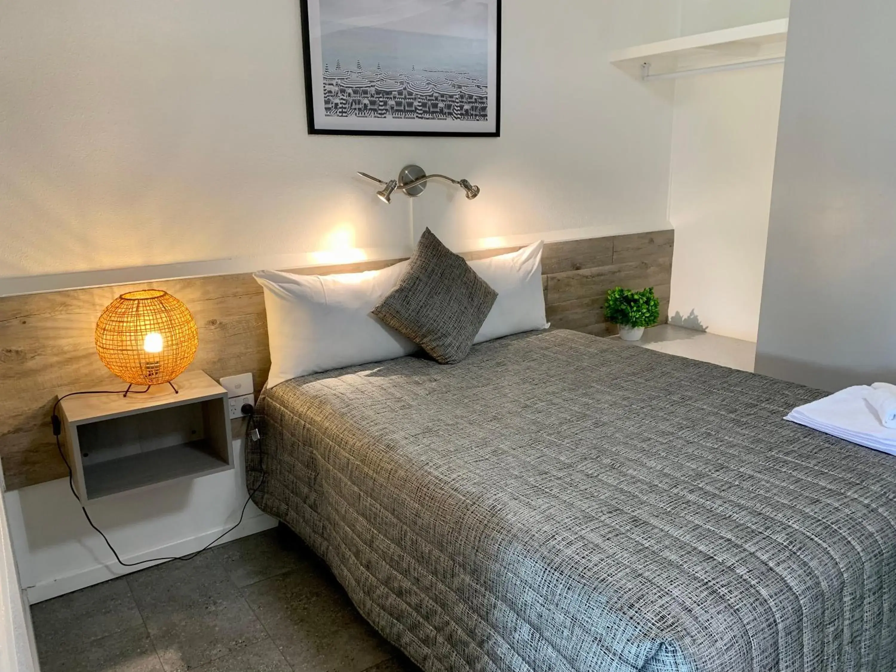 Bed in Y Motels Kingaroy Bed in Y Motels Kingaroy