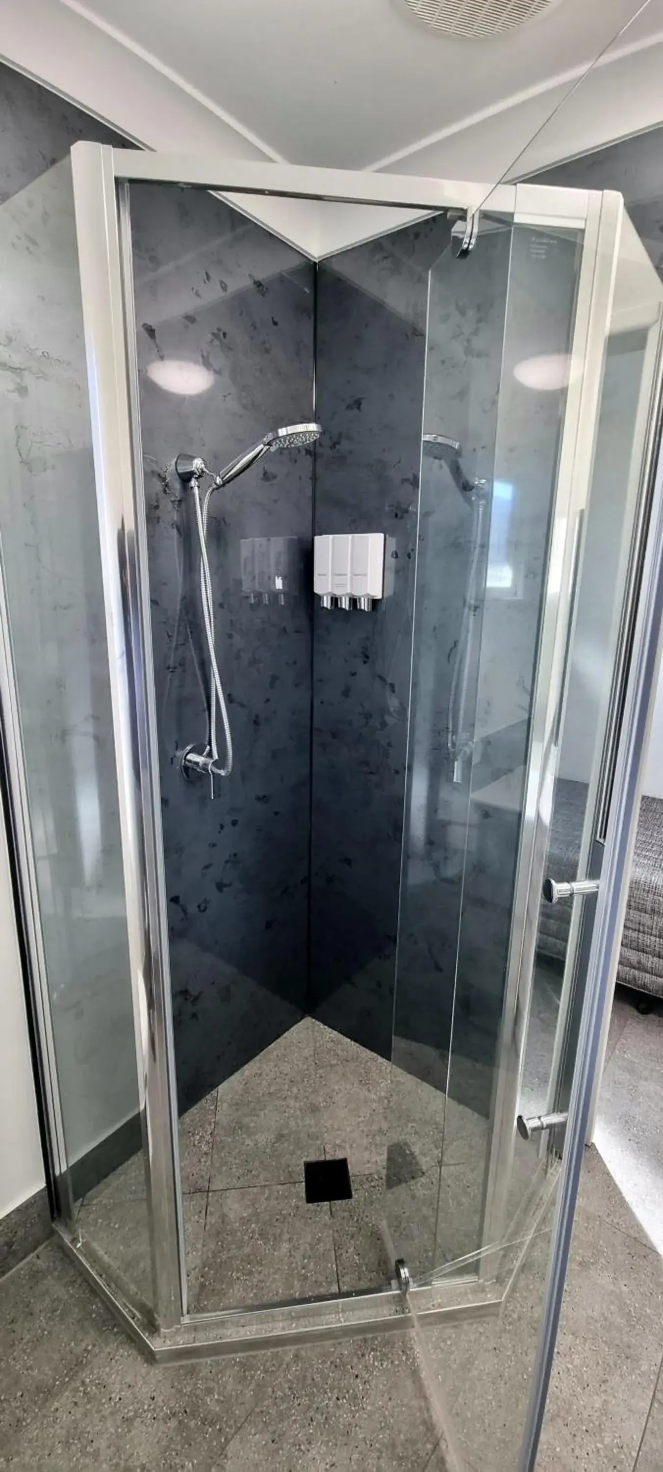 Standard Queen Room in Y Motels Kingaroy Standard Queen Room in Y Motels Kingaroy