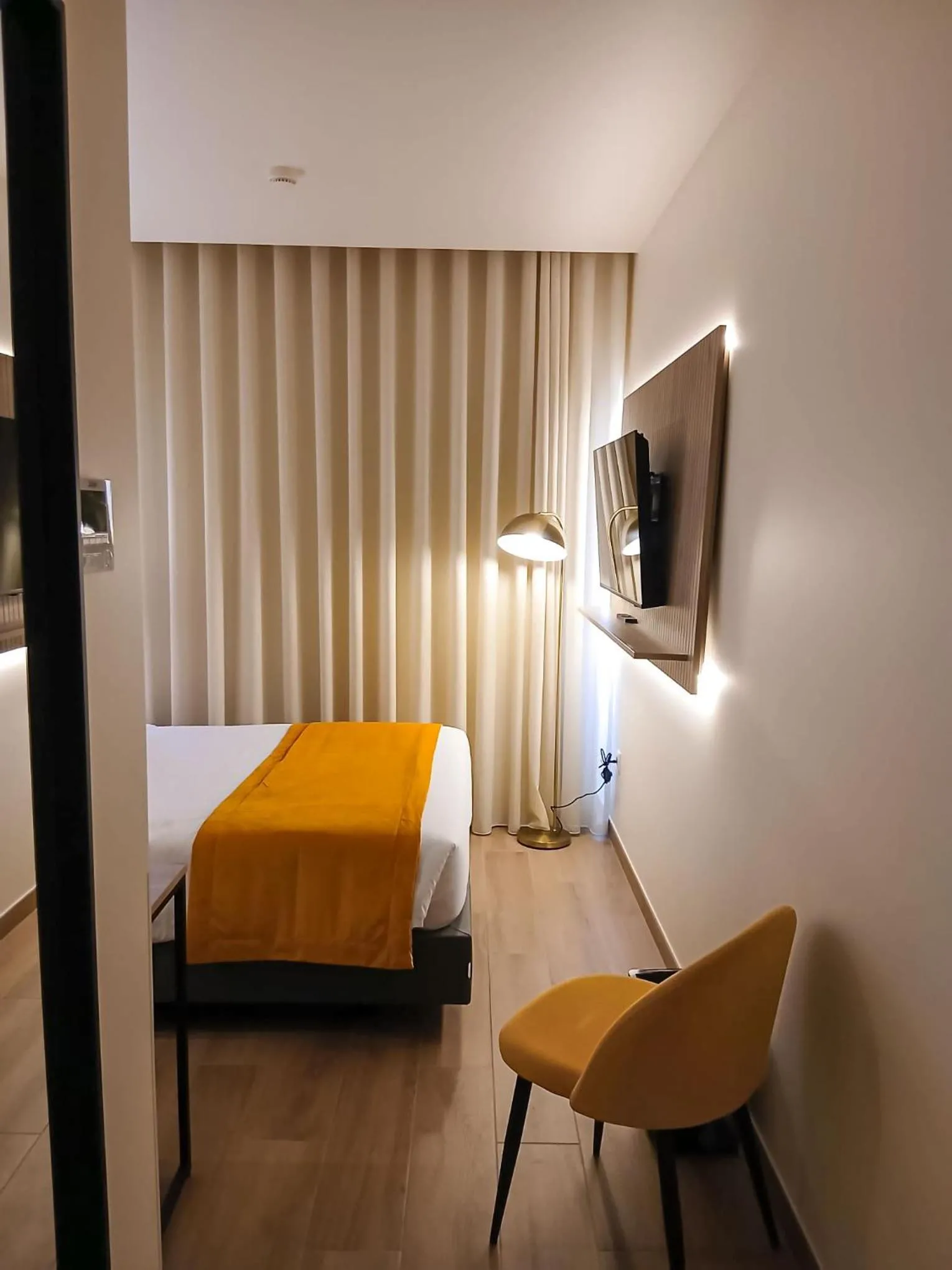 Bed in Hotel Infante Santo - Lisboa