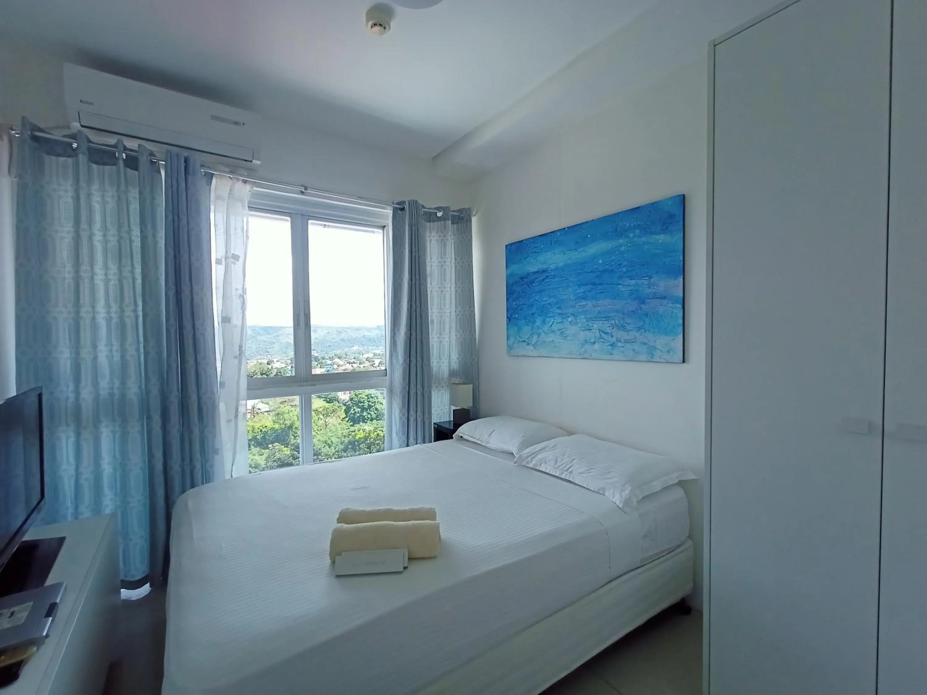 Bed in Prima at Primavera Residences