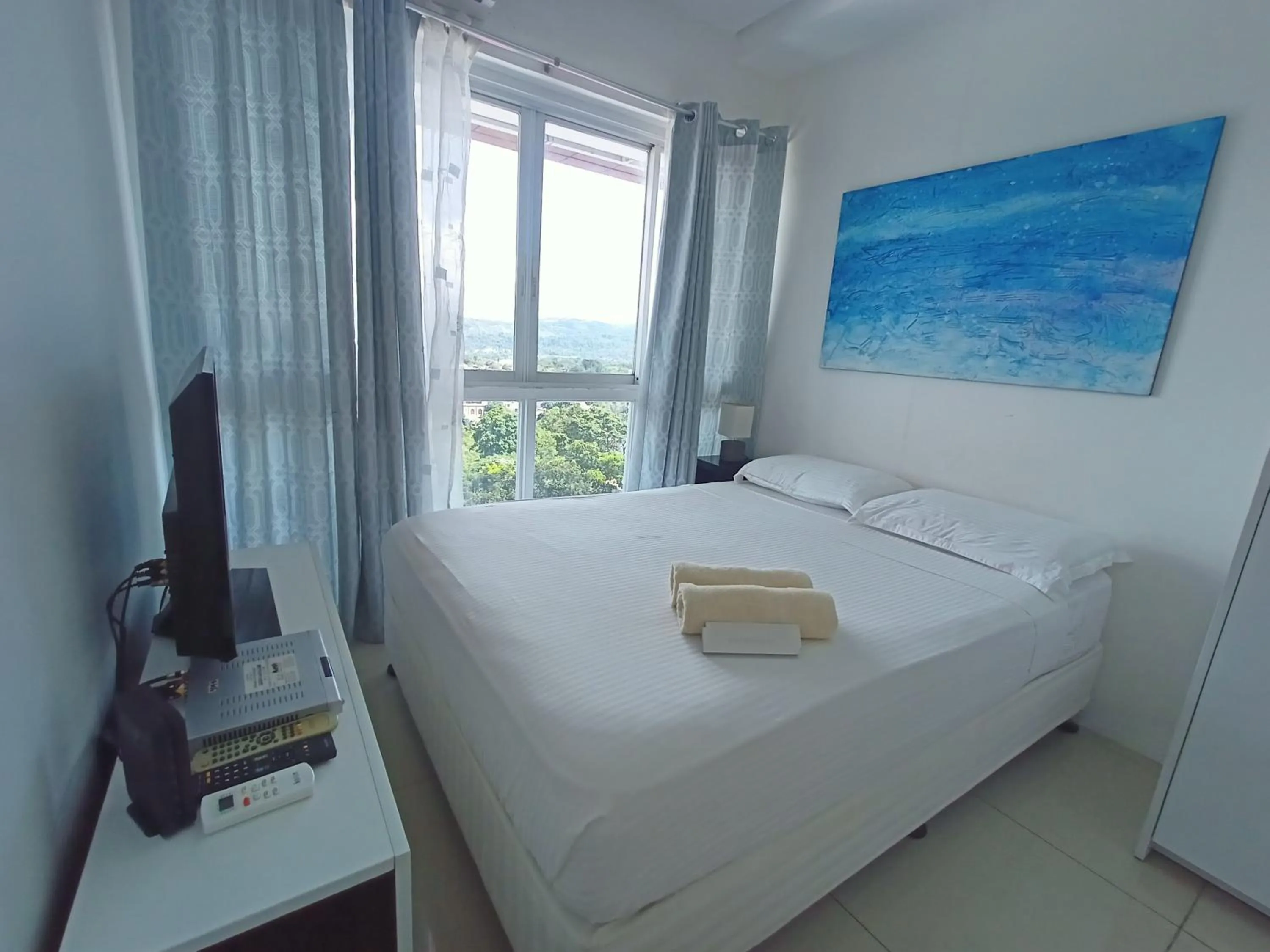 Bed in Prima at Primavera Residences