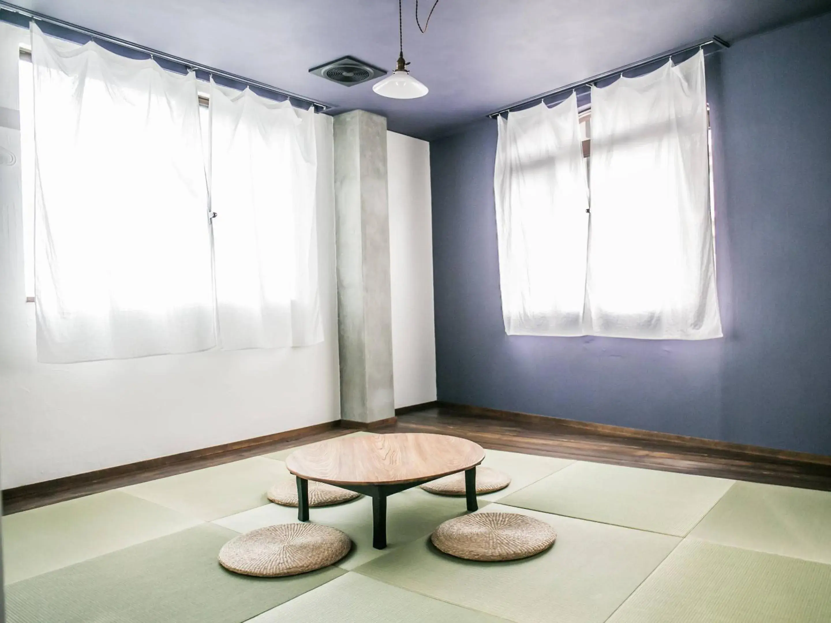 Japanese-Style Quadruple Room in Bacchus Kofu Guesthouse Japanese-Style Quadruple Room in Bacchus Kofu Guesthouse