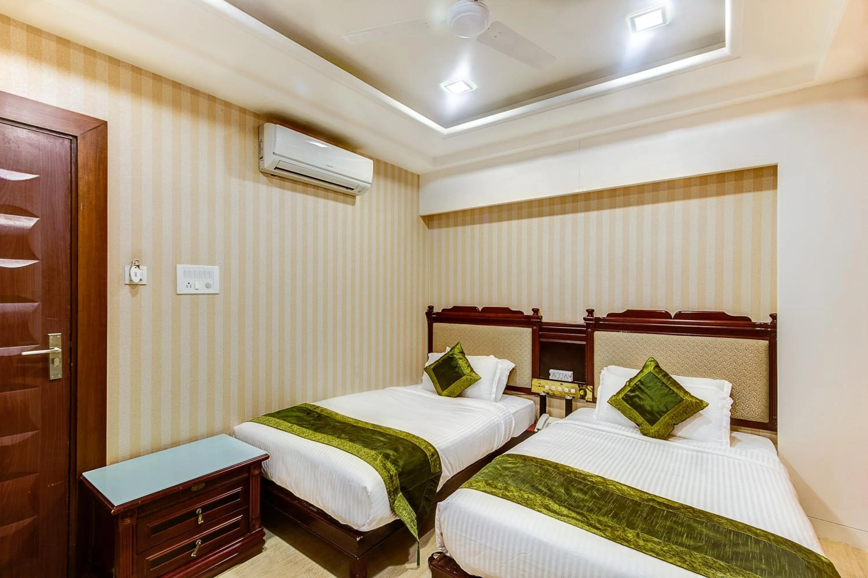 Bed in Treebo Shivani