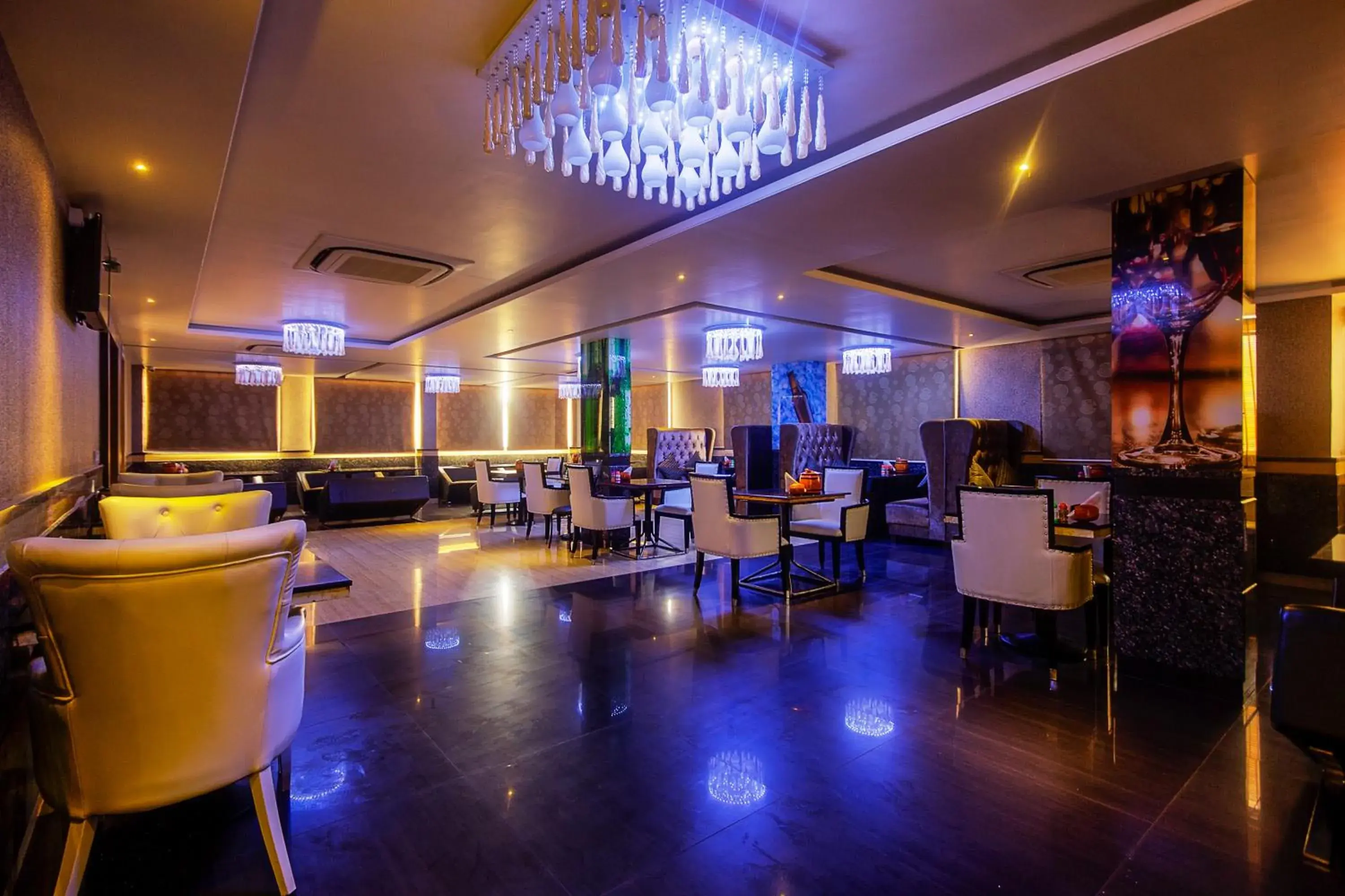 Restaurant/places to eat in Treebo Shivani Restaurant/places to eat in Treebo Shivani