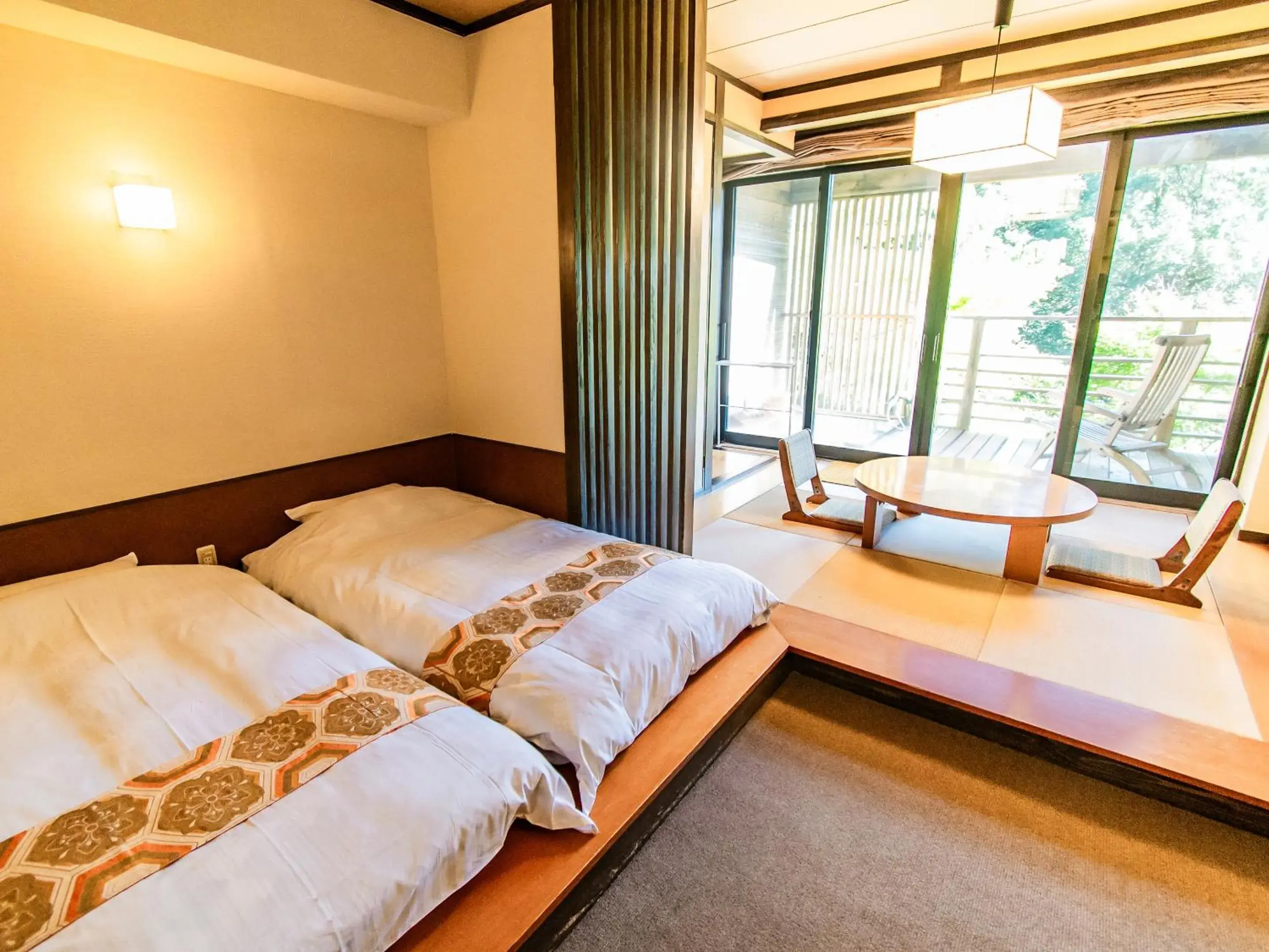 Photo of the whole room, Bed in Kirishima Momijidani Seiryuso Photo of the whole room, Bed in Kirishima Momijidani Seiryuso