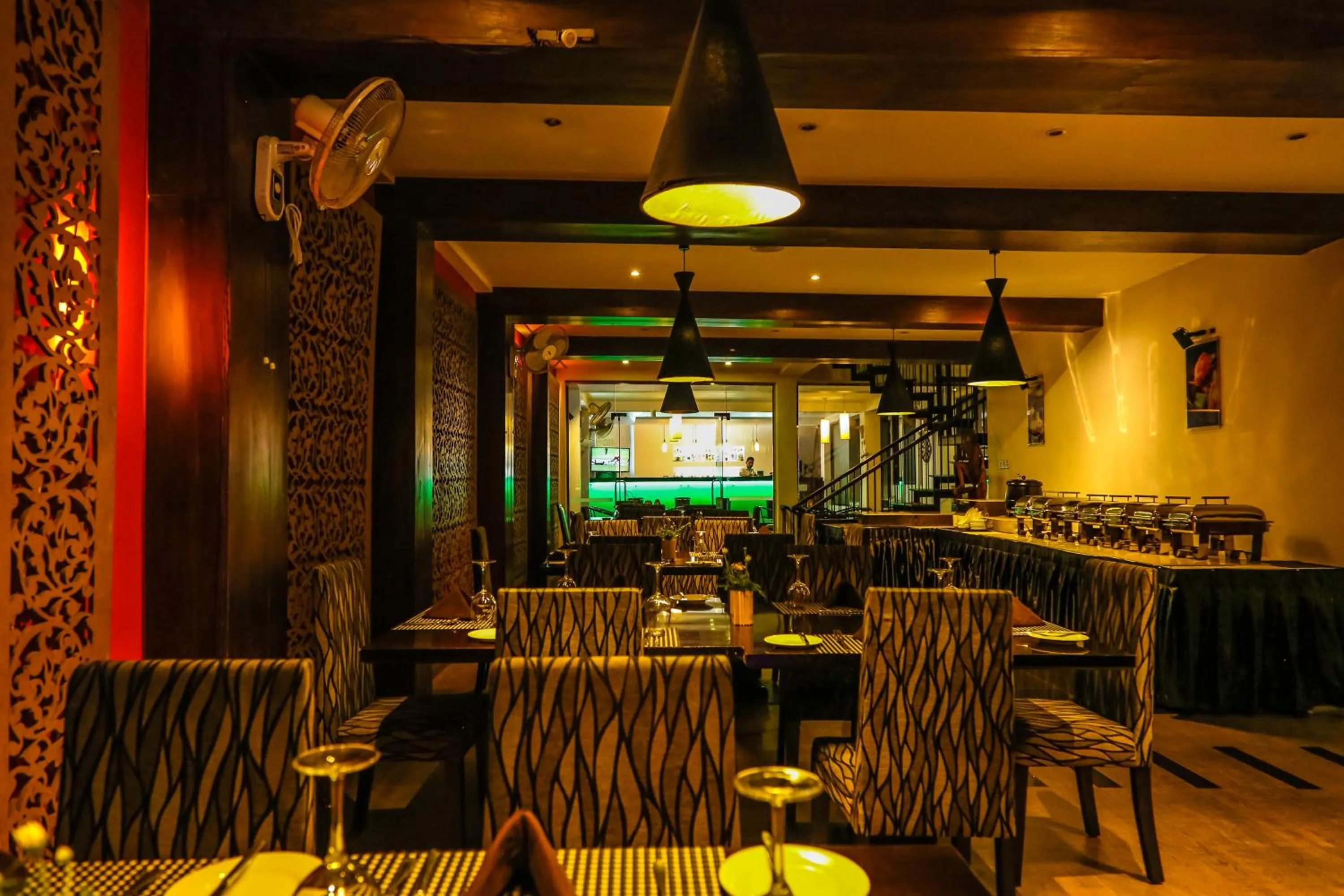 Buffet breakfast in Oak Ray City Hotel