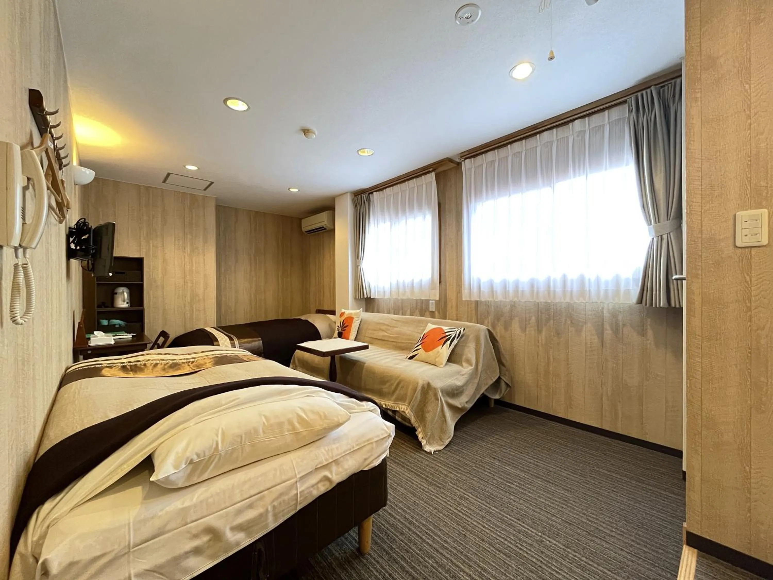 Bedroom, Bed in Fukiya