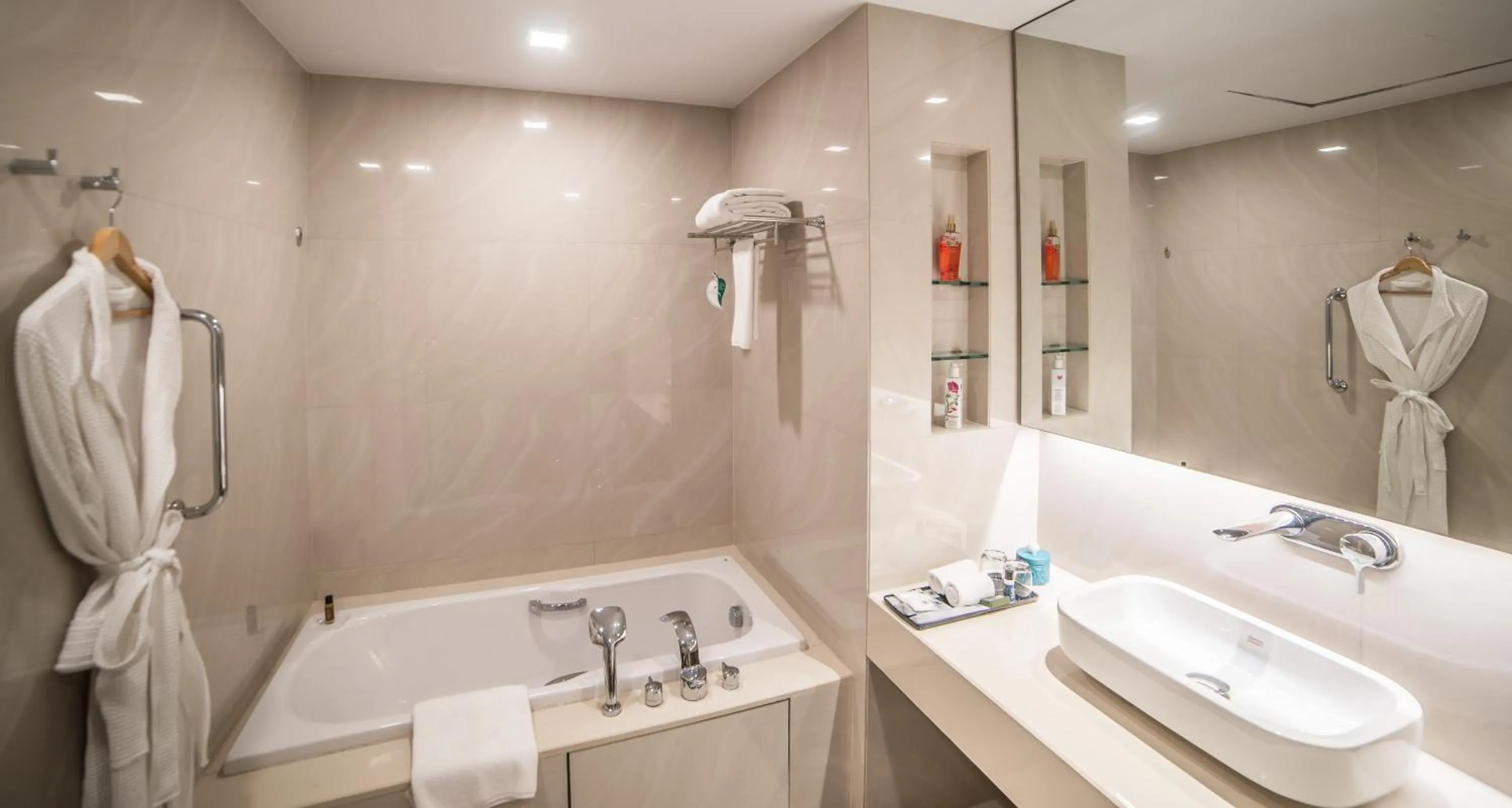 Bathroom in Citadines OMR Chennai