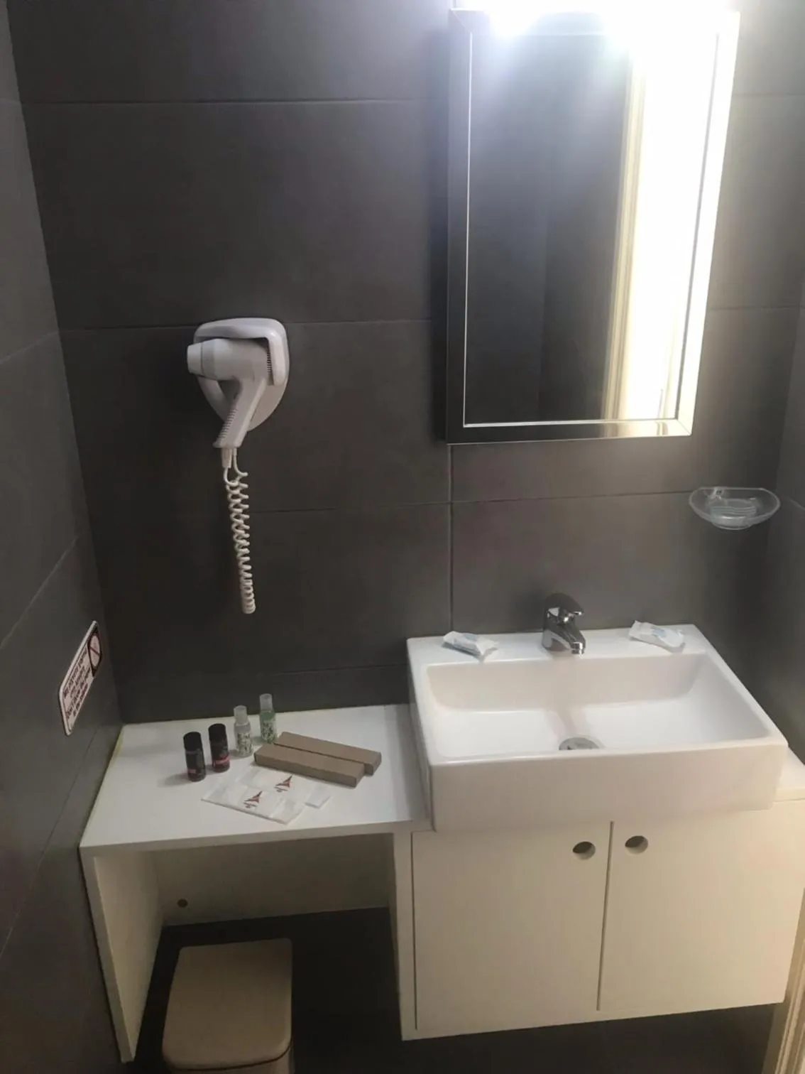 Annema Hotel and Restaurant