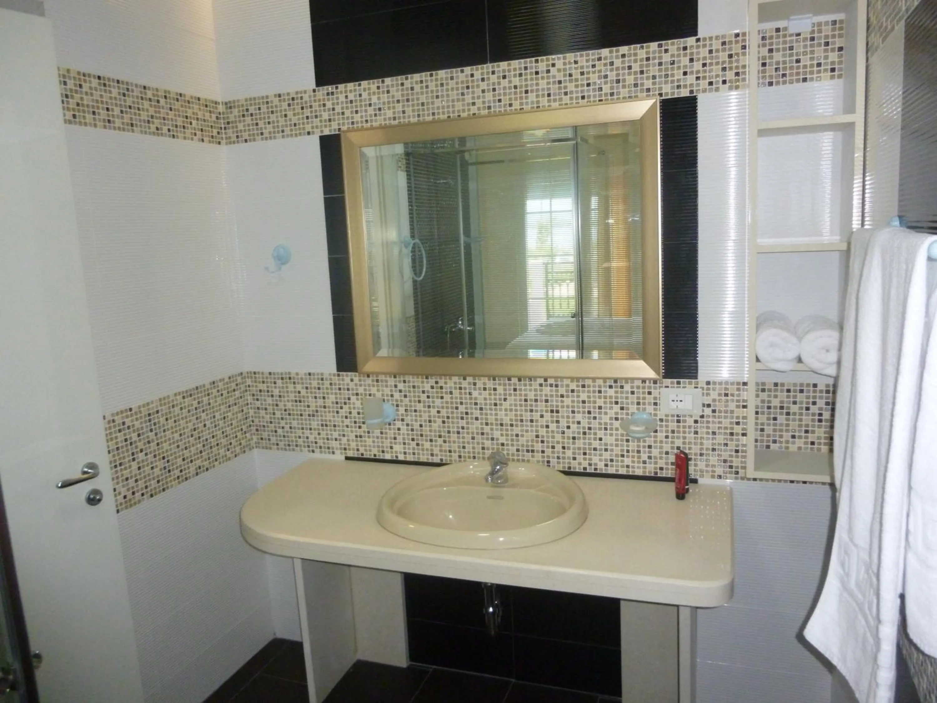 Bathroom in Villamaria Hotel