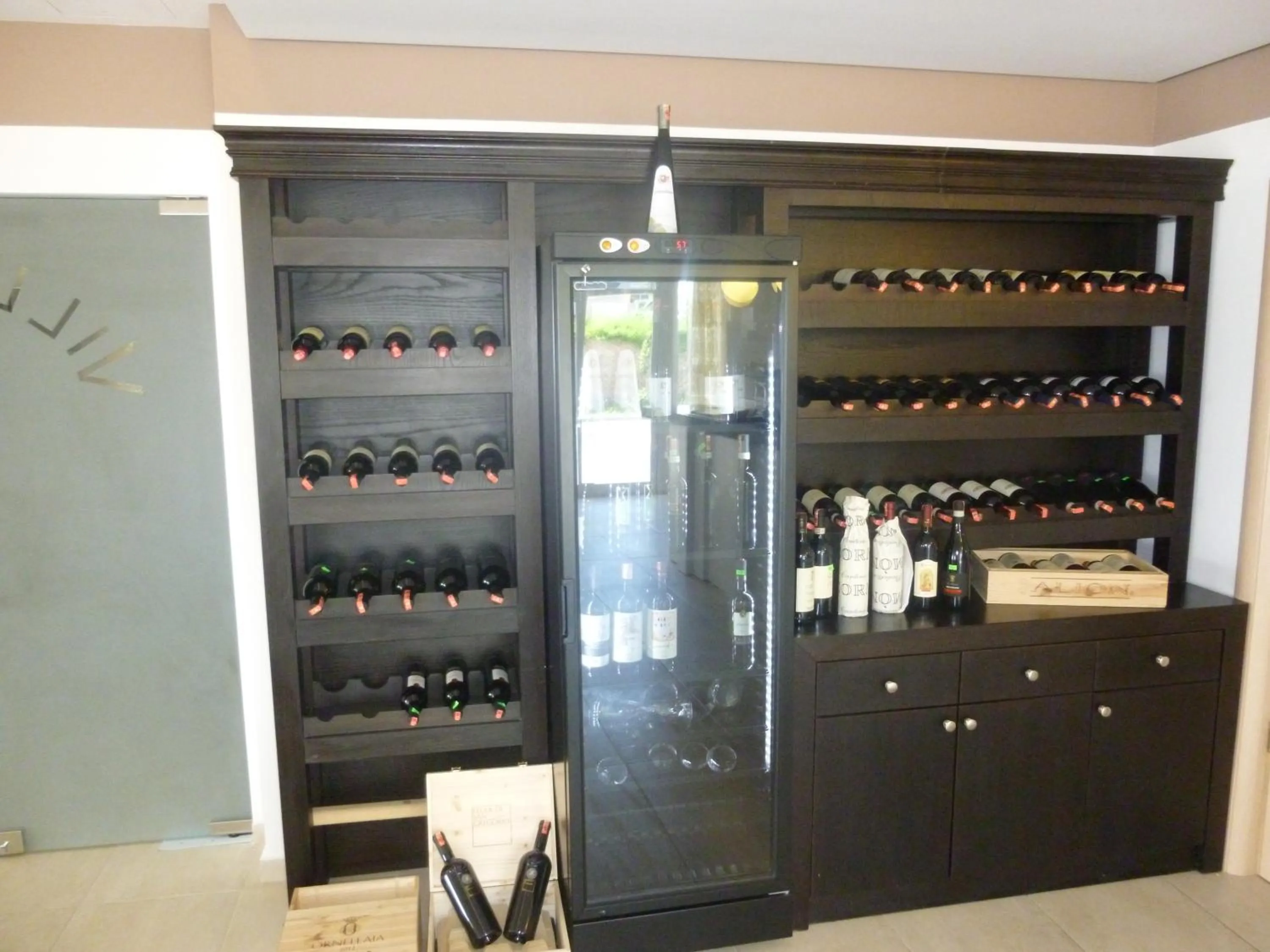 Restaurant/places to eat in Villamaria Hotel