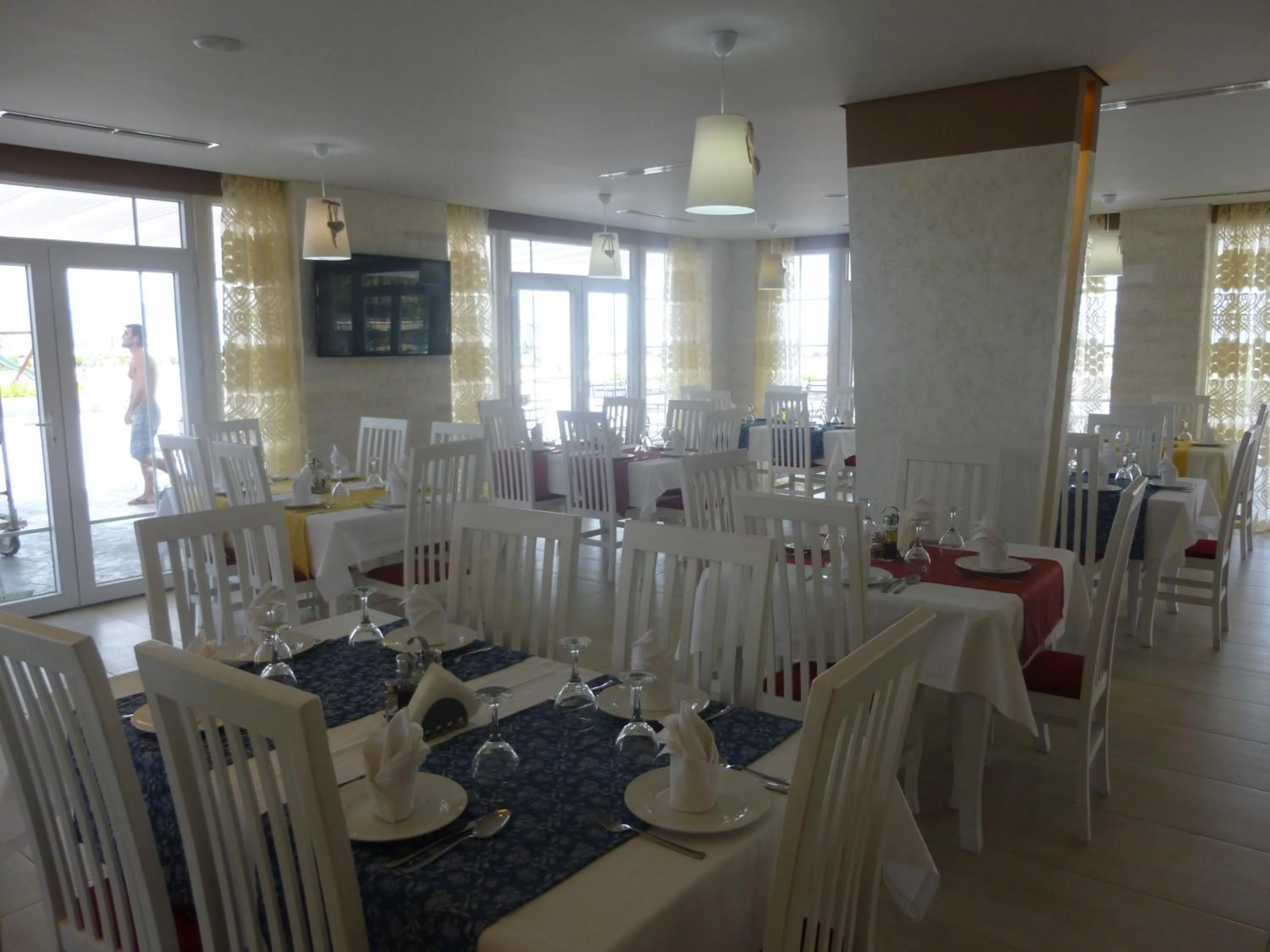 Restaurant/places to eat in Villamaria Hotel