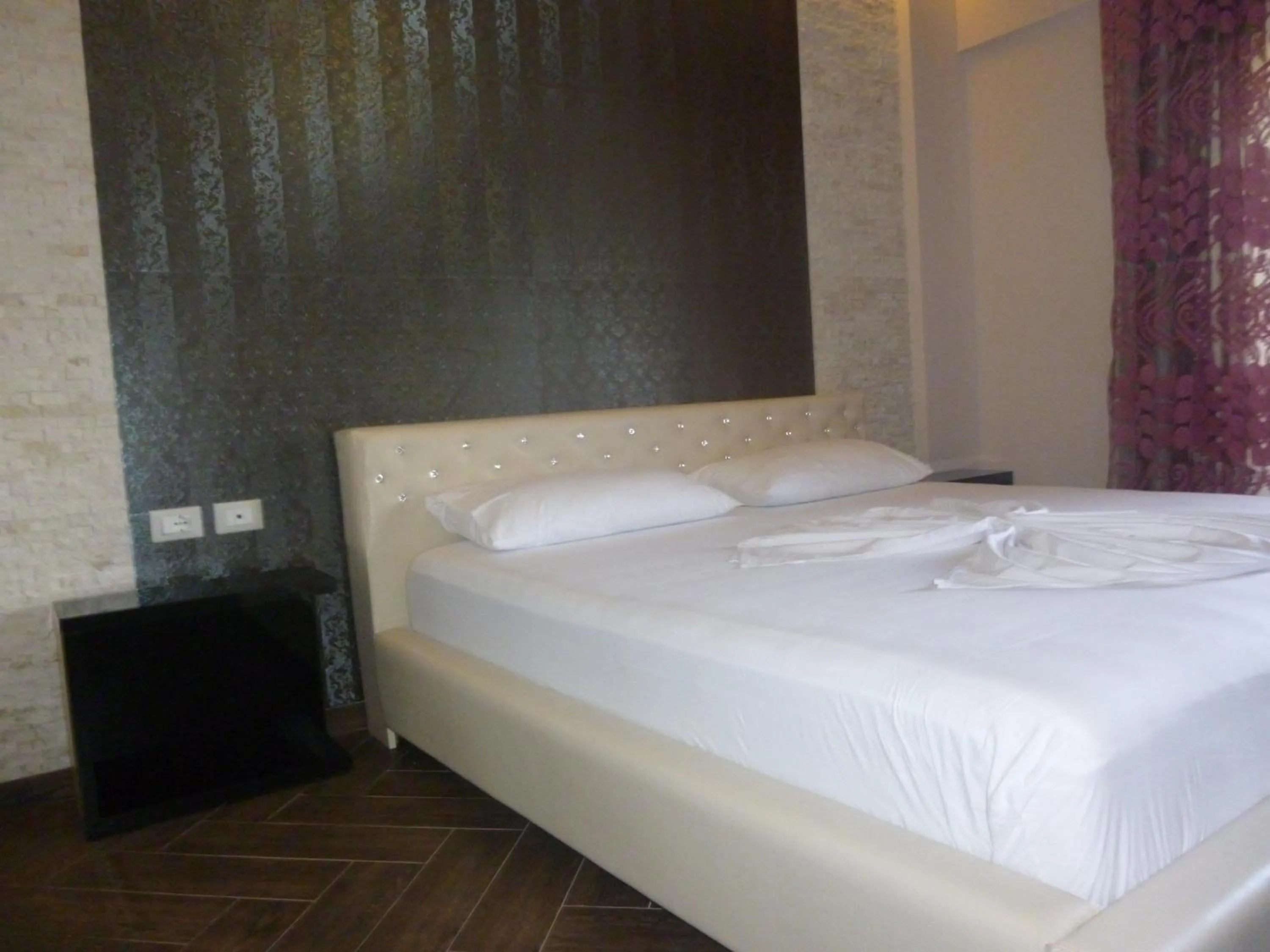 Bedroom, Bed in Villamaria Hotel