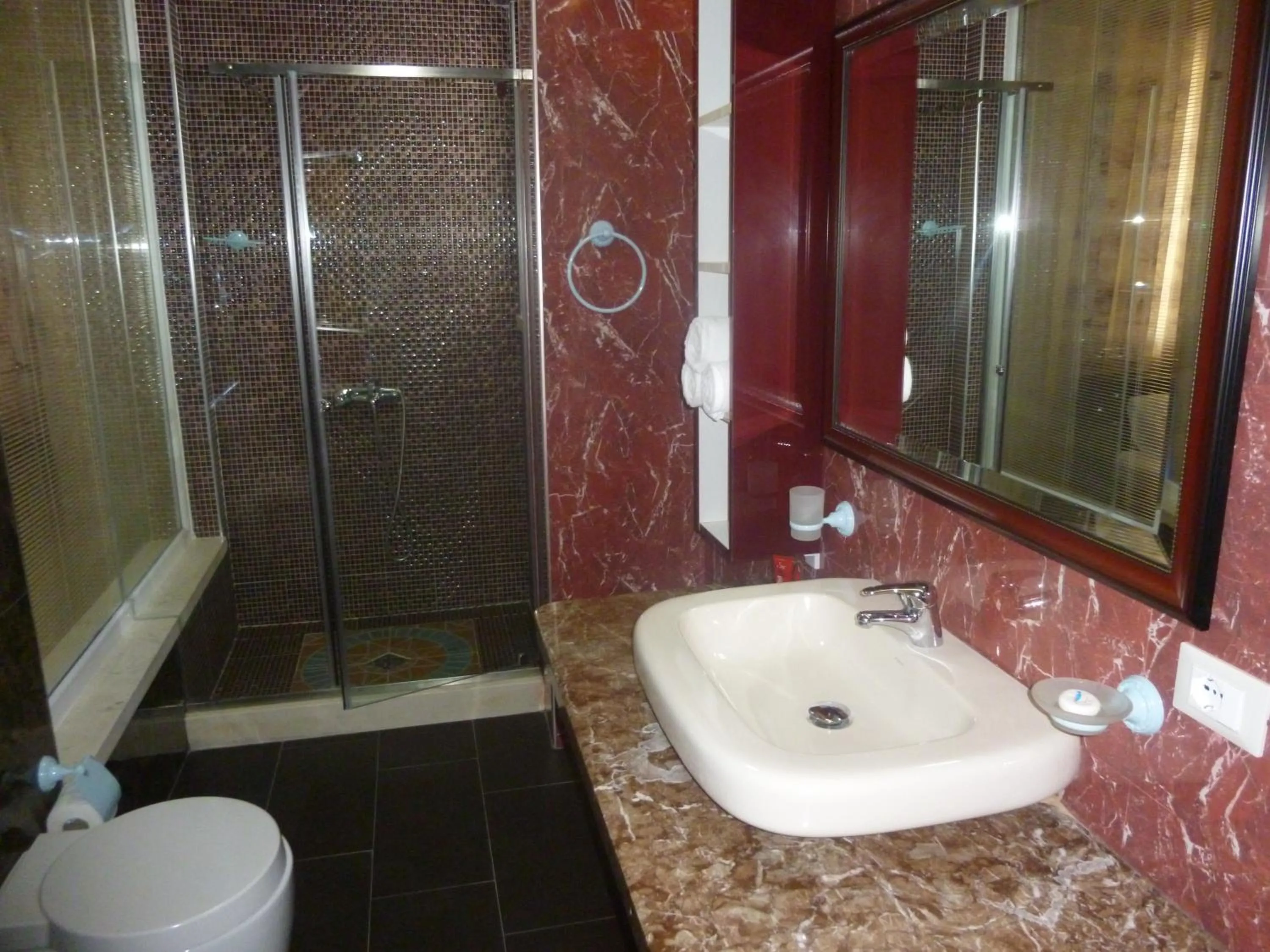 Bathroom in Villamaria Hotel