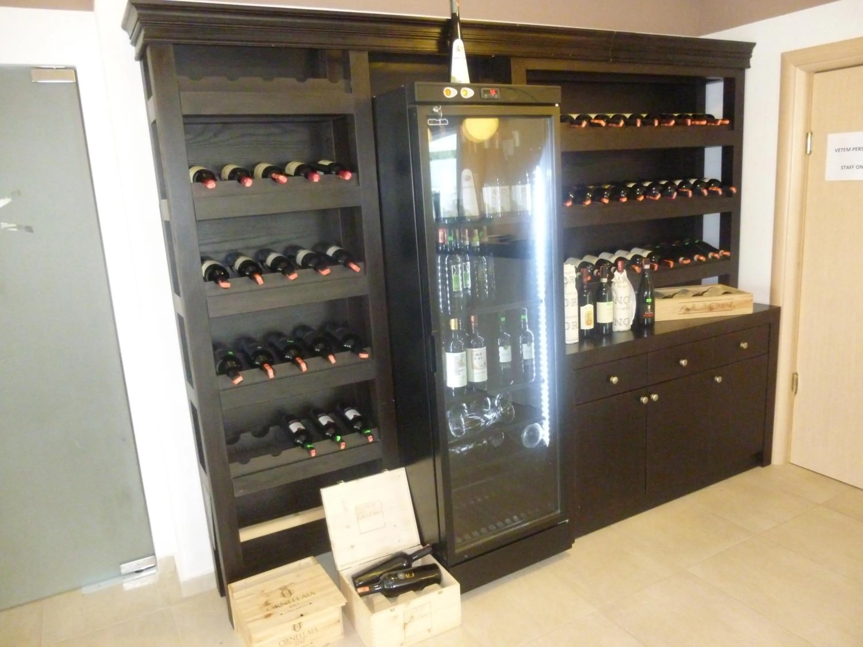 Restaurant/places to eat in Villamaria Hotel