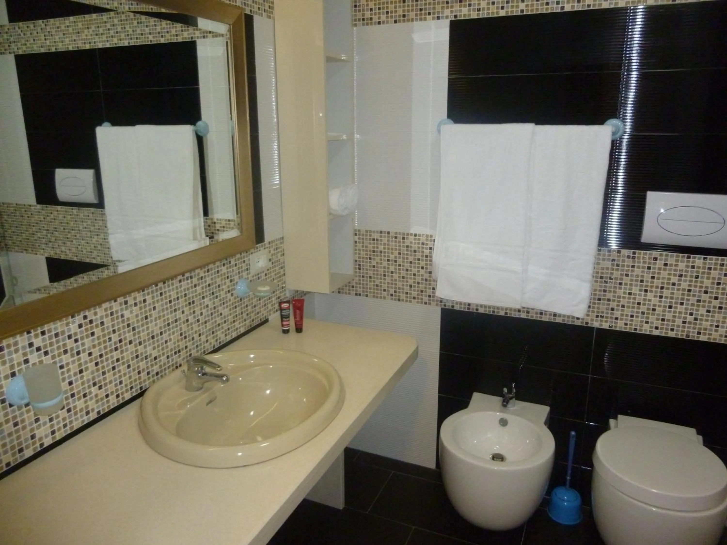Bathroom in Villamaria Hotel