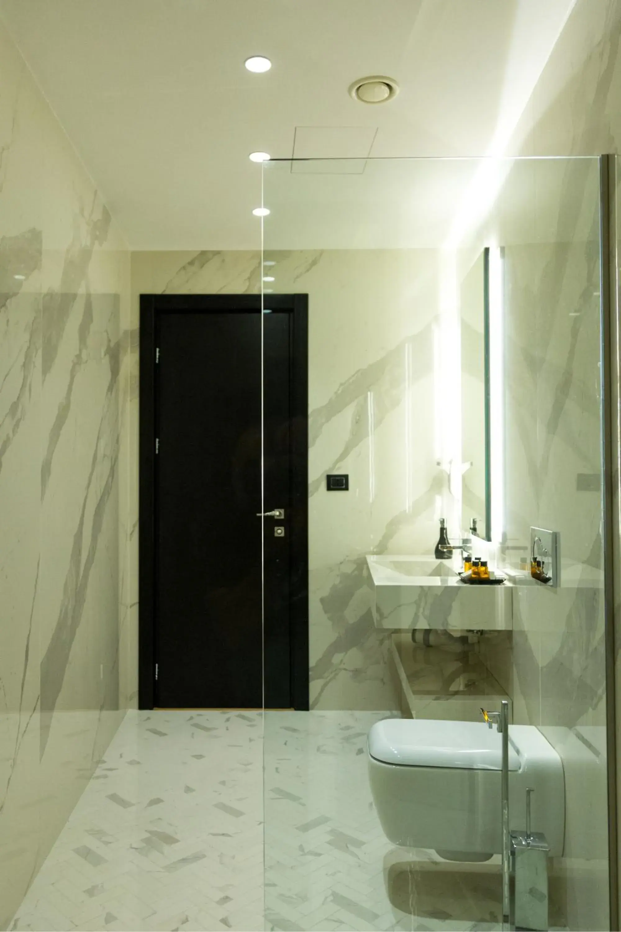 Bathroom in Hotel Miramare Bathroom in Hotel Miramare