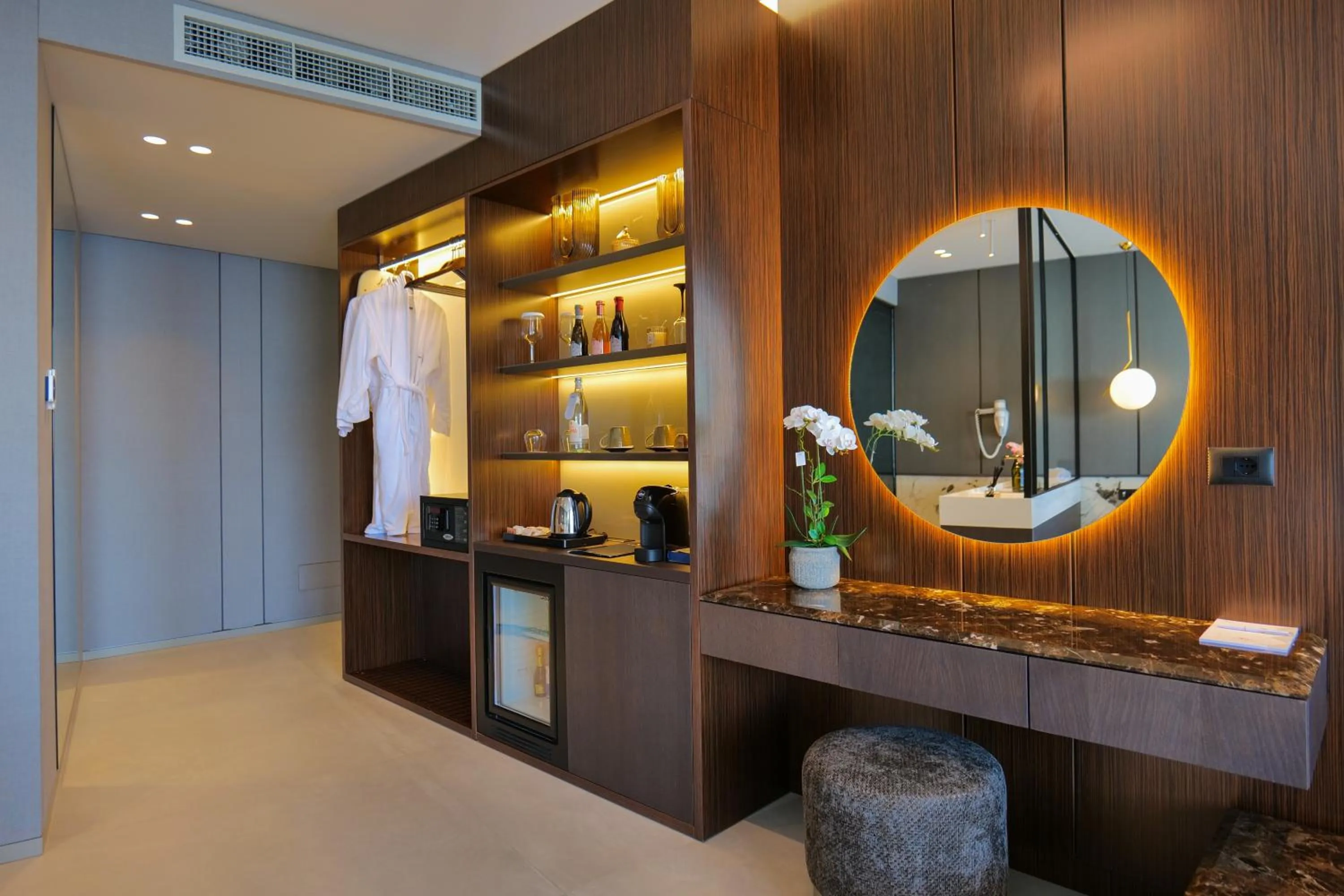 wardrobe in Hotel Miramare
