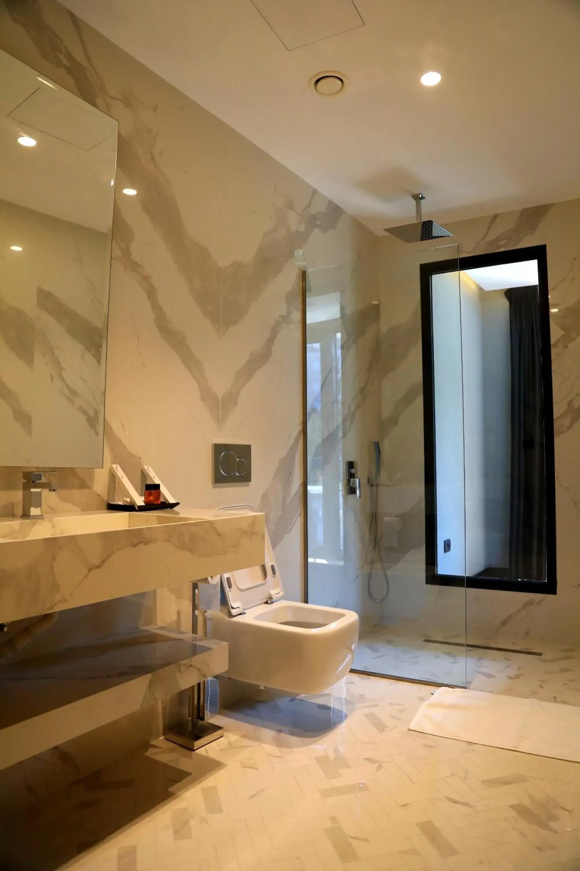 Bathroom in Hotel Miramare Bathroom in Hotel Miramare