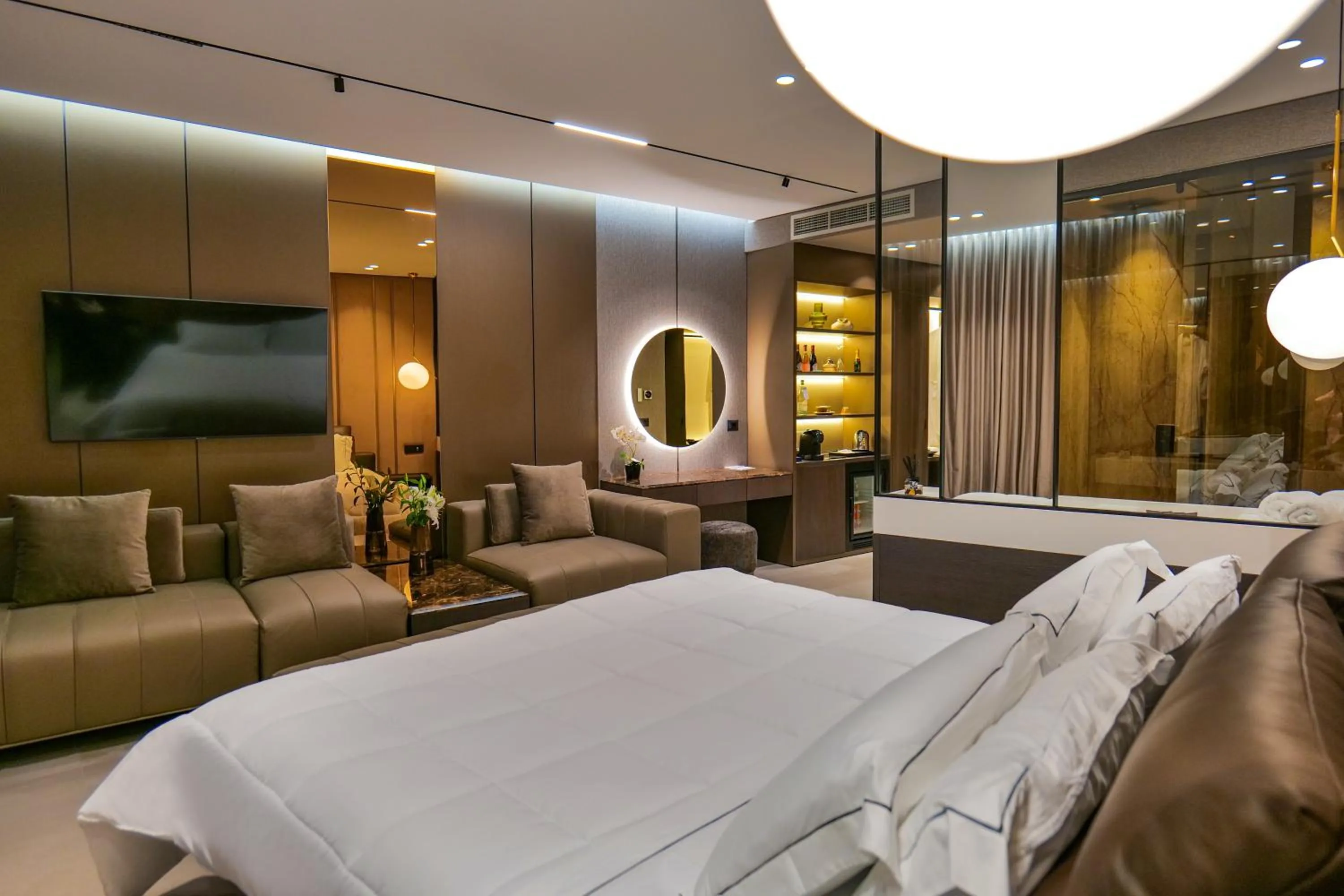 Bed in Hotel Miramare