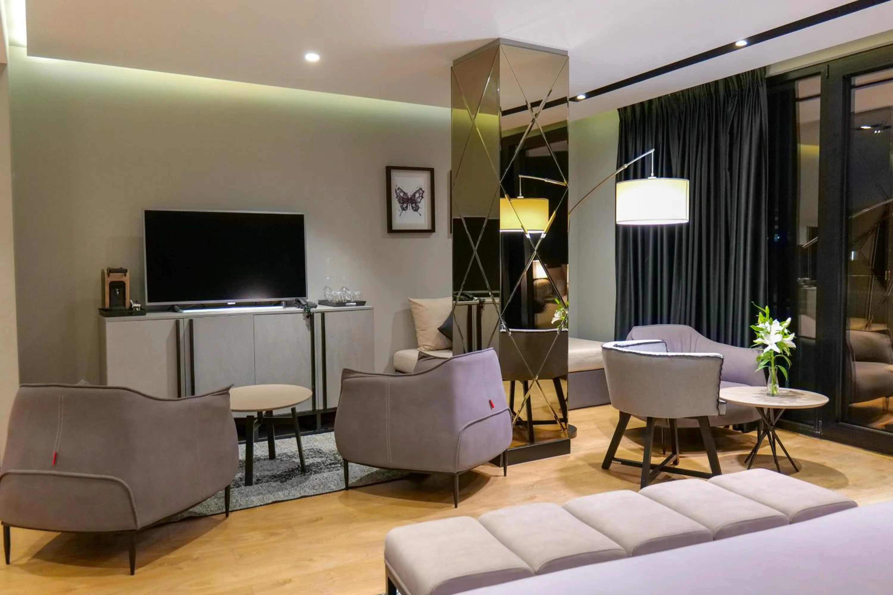 TV and multimedia in Hotel Miramare