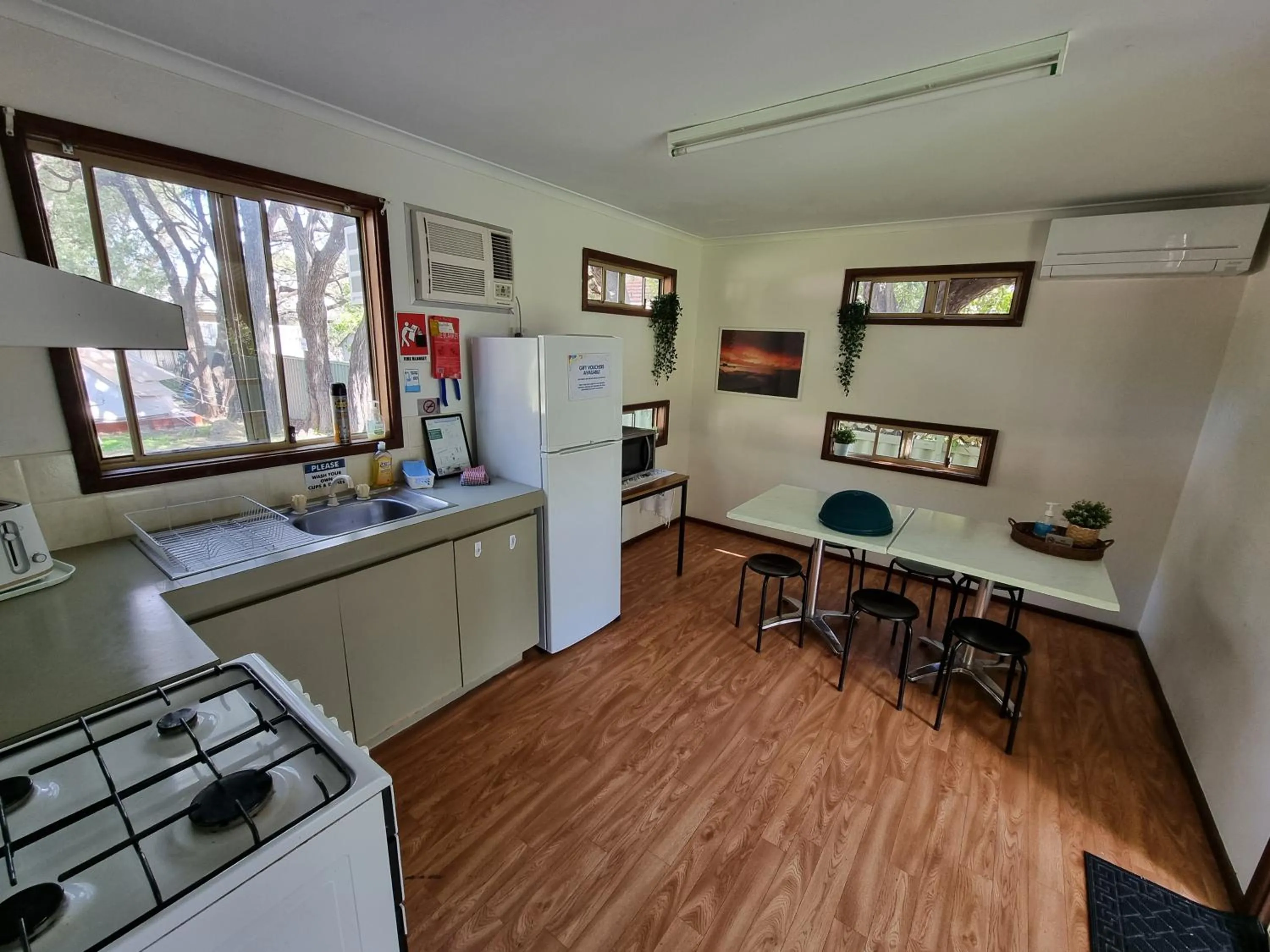 Seating area in Busselton Villas and Glamping Village