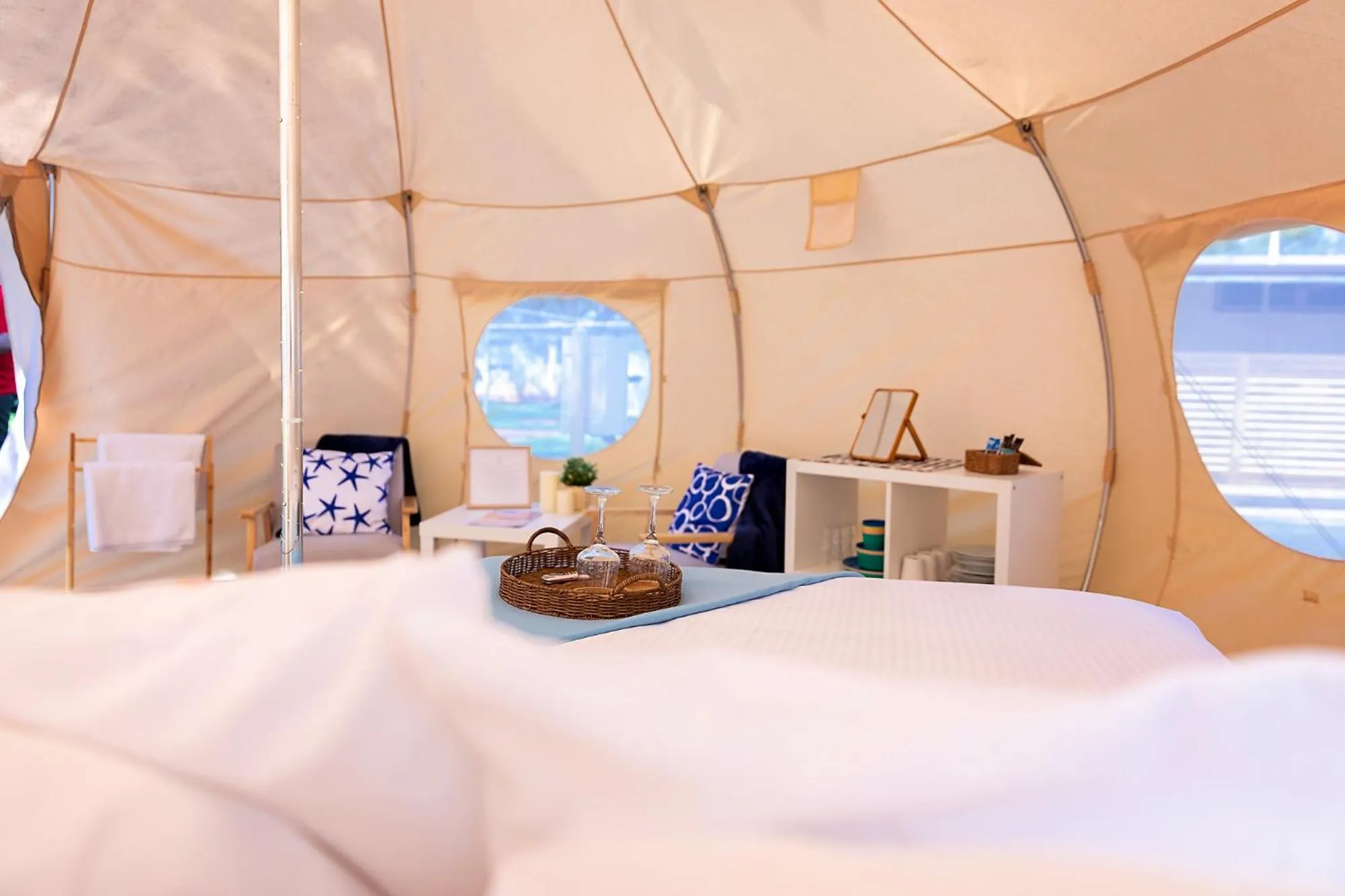 Bed in Busselton Villas and Glamping Village