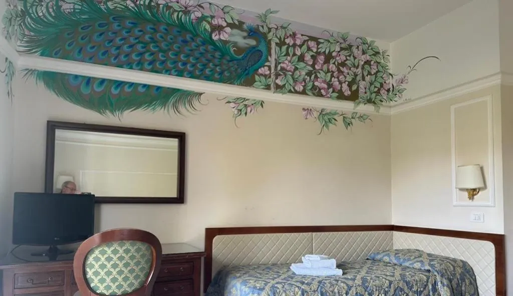 Photo of the whole room in Mondial Park Hotel