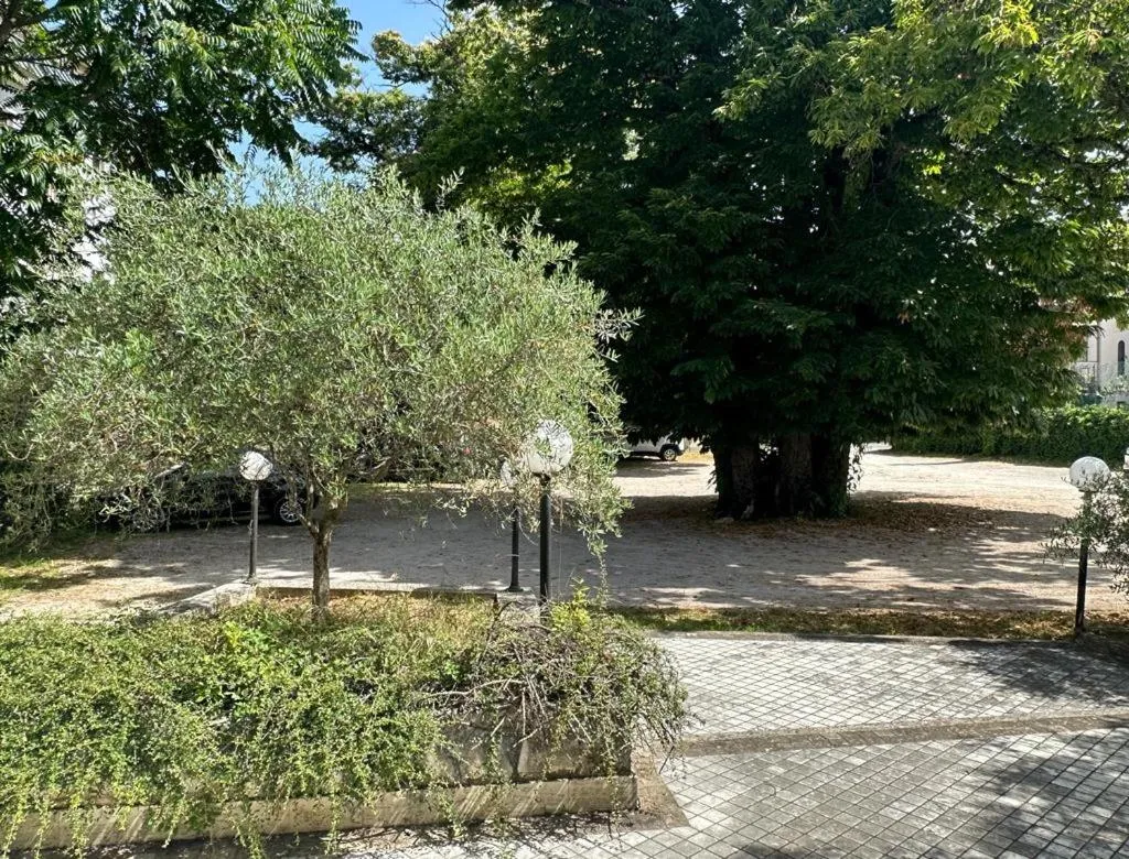 Parking in Mondial Park Hotel